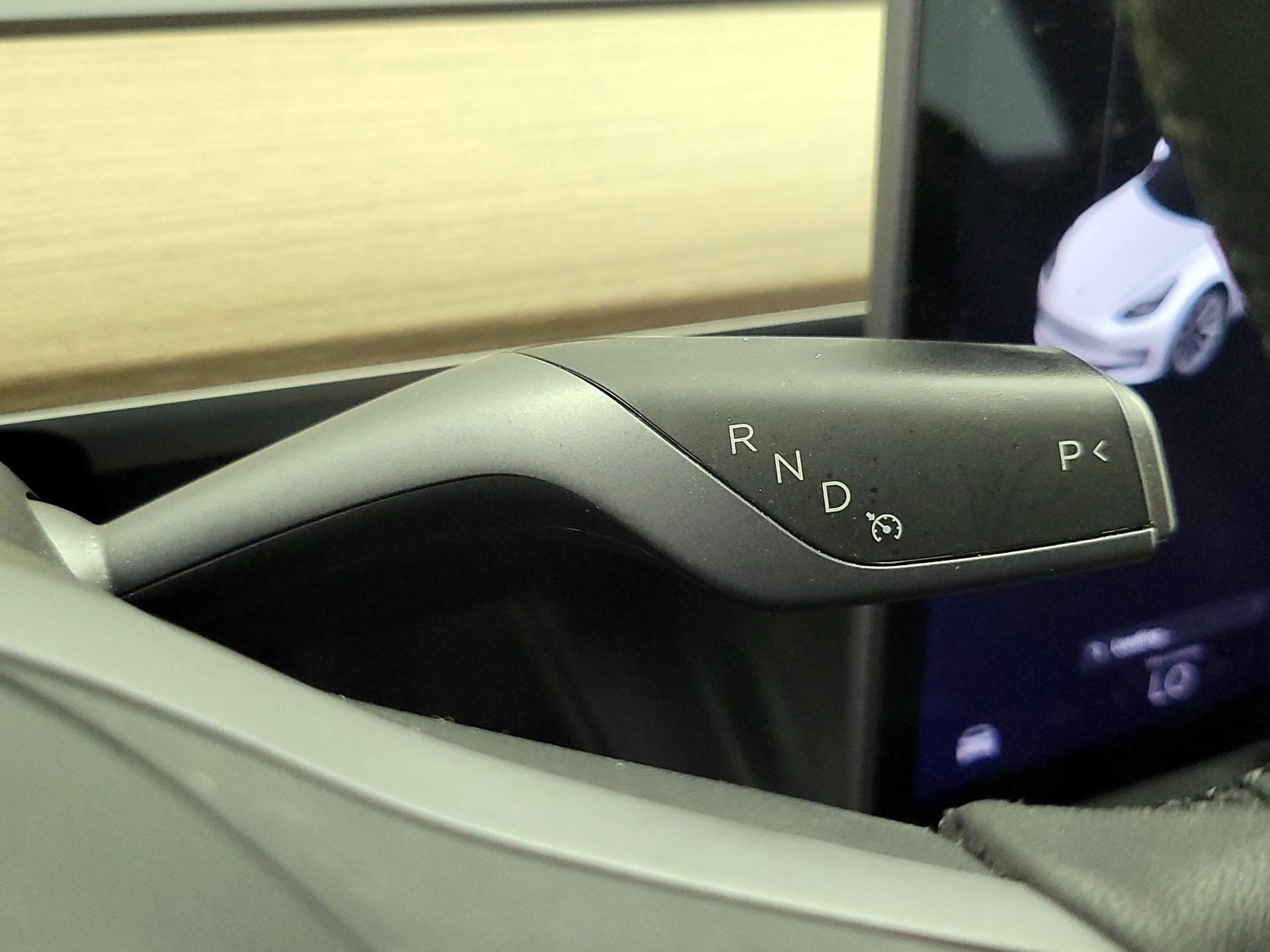 Thumbnail: 2021 Tesla Model 3 - 17