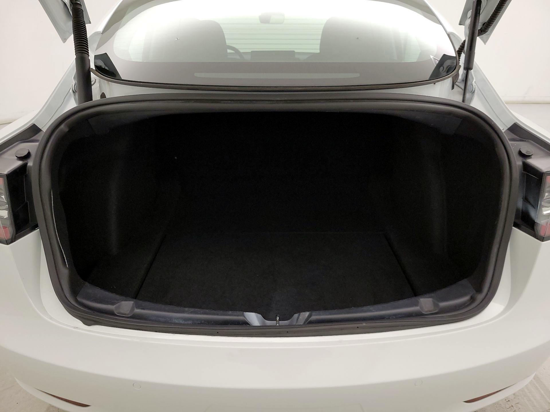 Thumbnail: 2021 Tesla Model 3 - 20