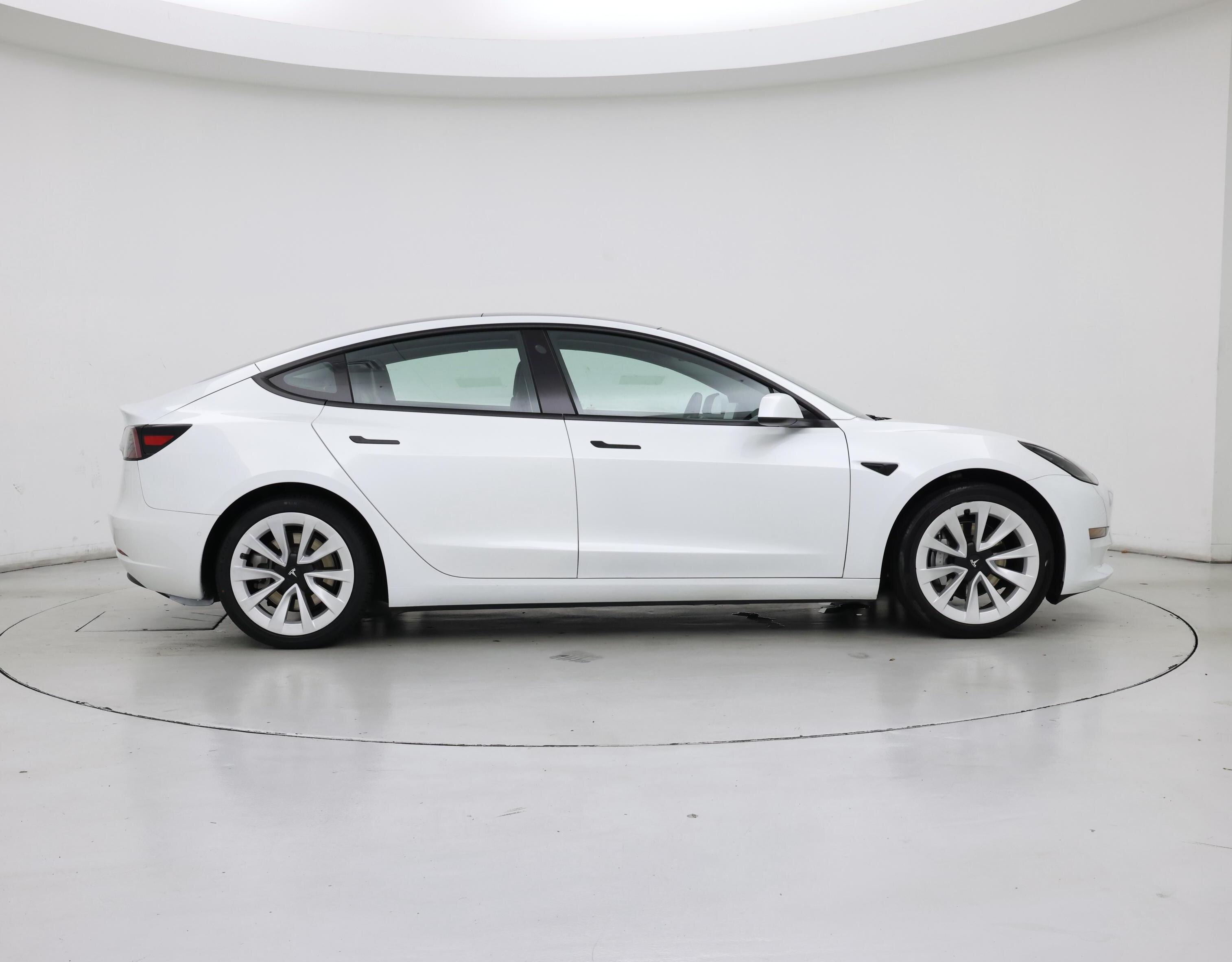 Thumbnail: 2021 Tesla Model 3 - 7