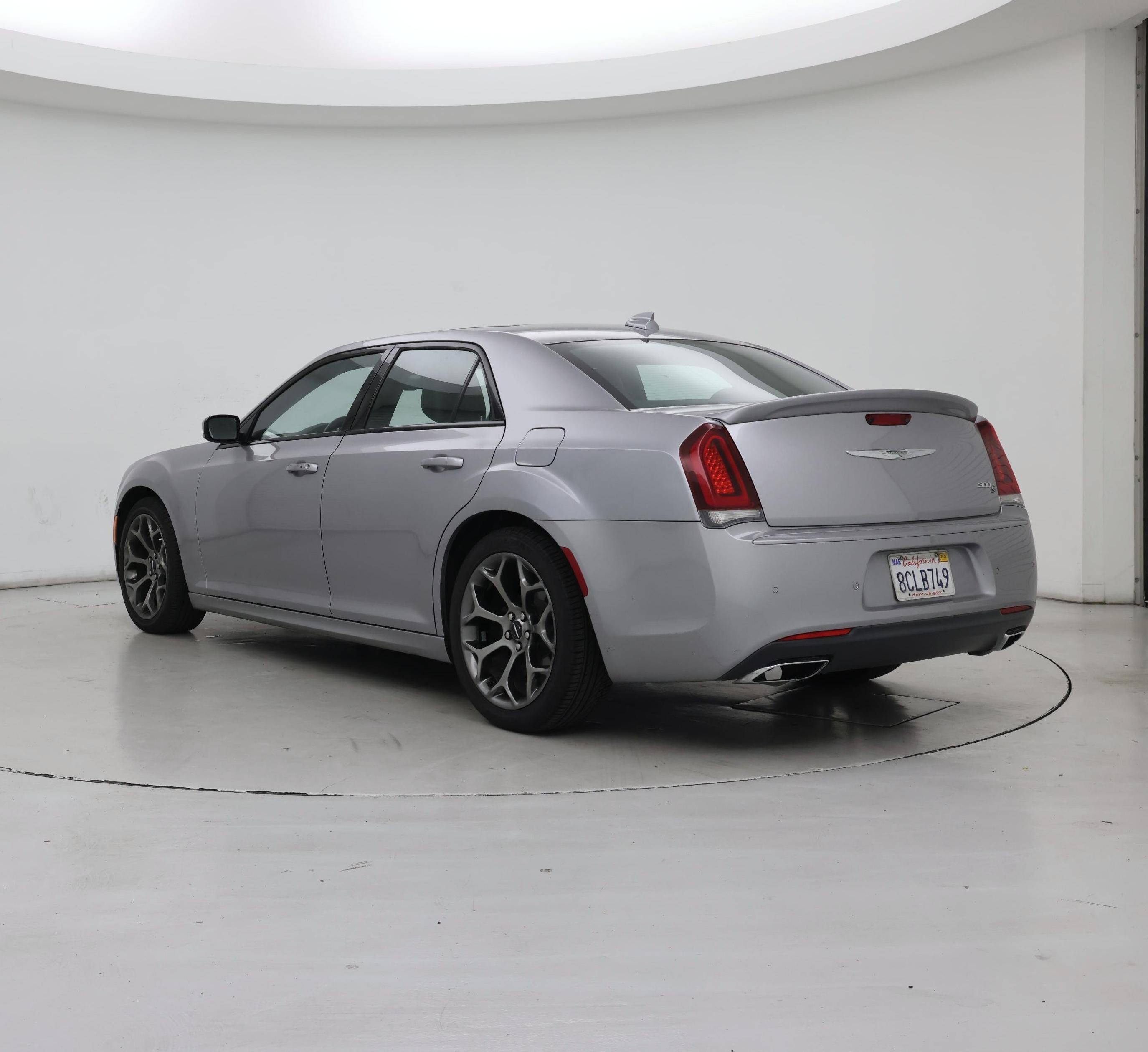Thumbnail: 2018 Chrysler 300 - 2