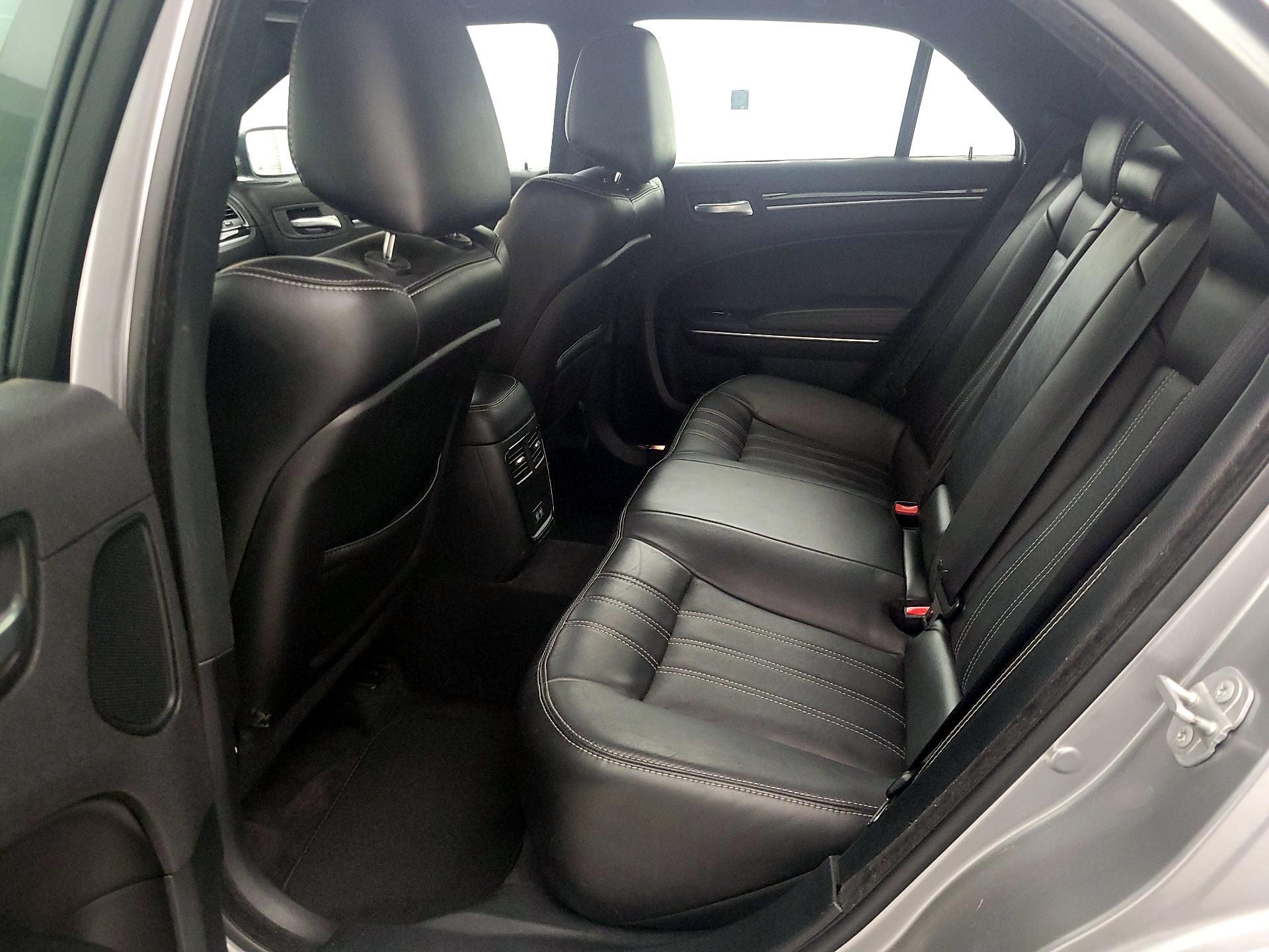 Thumbnail: 2018 Chrysler 300 - 20