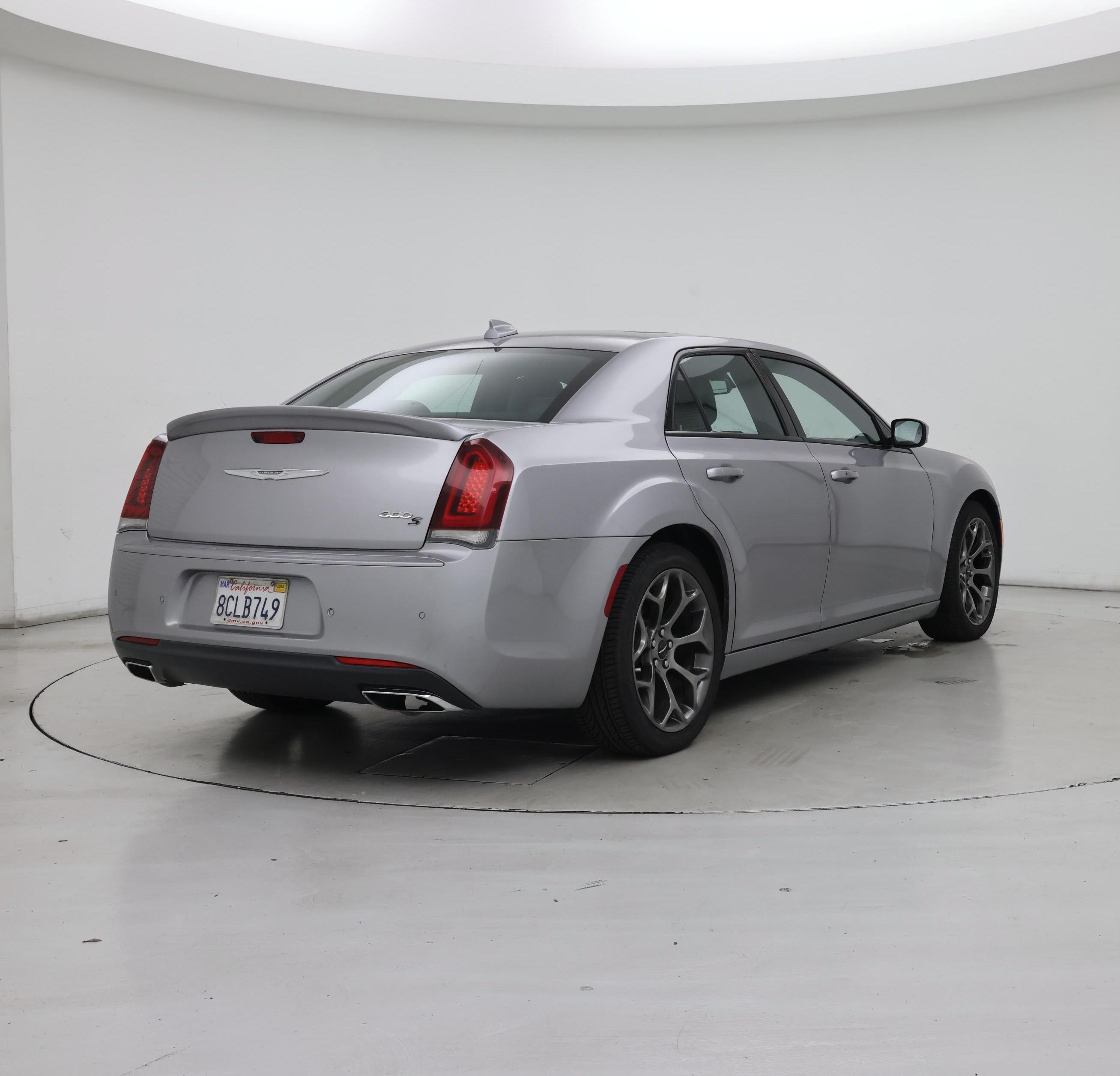 Thumbnail: 2018 Chrysler 300 - 8