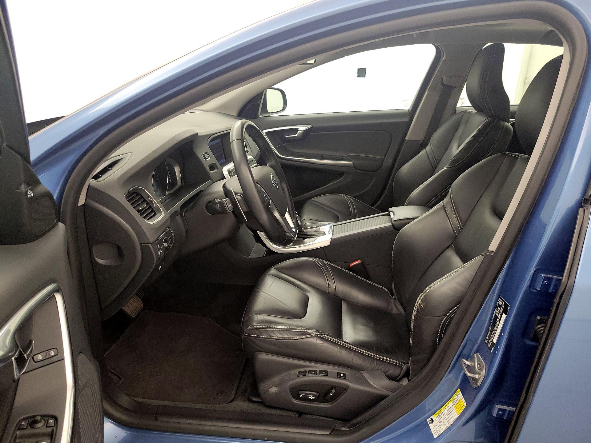Thumbnail: 2014 Volvo S60 - 11