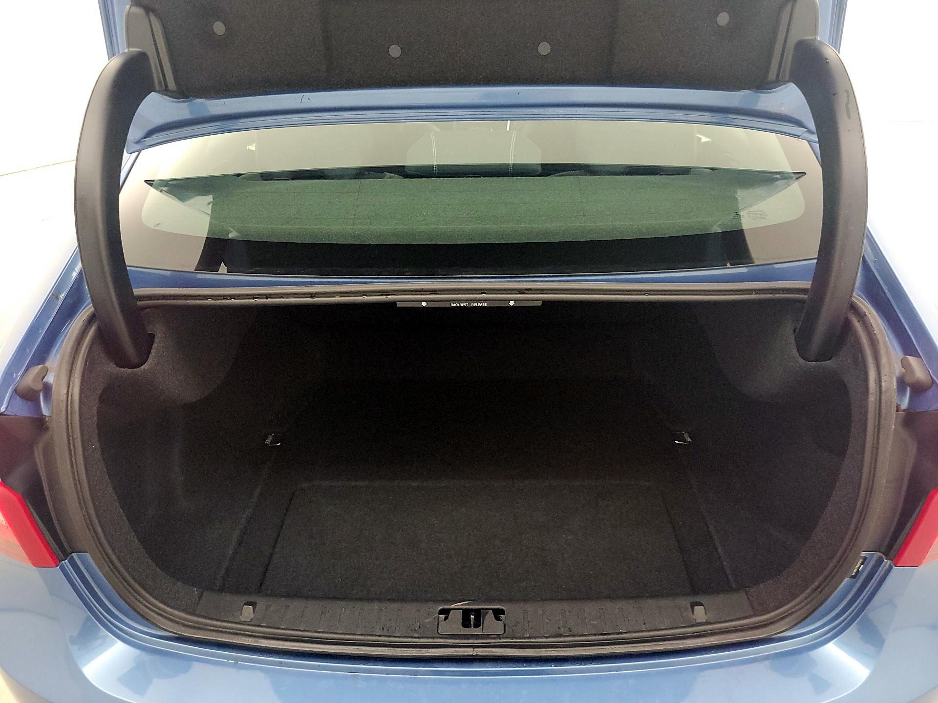 Thumbnail: 2014 Volvo S60 - 20