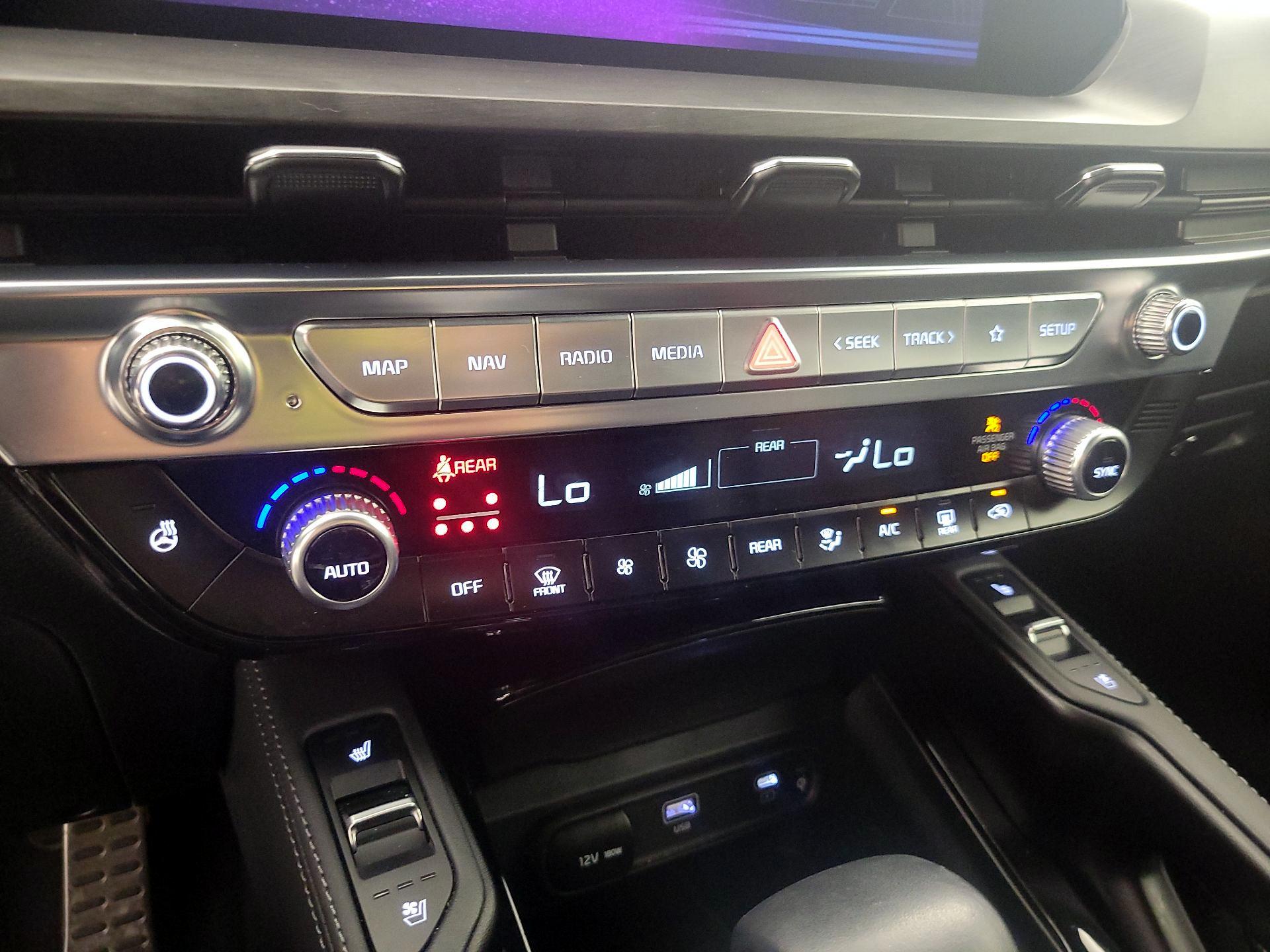 Thumbnail: 2024 Kia Telluride - 16