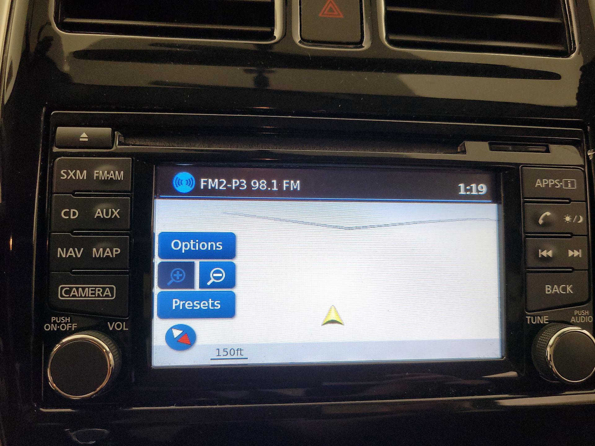 Thumbnail: 2015 Nissan Versa Note - 12