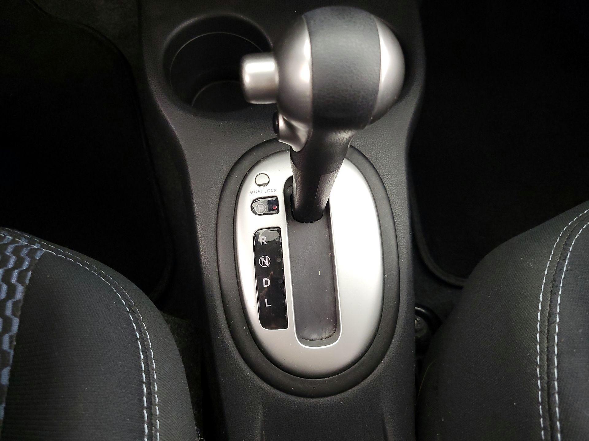 Thumbnail: 2015 Nissan Versa Note - 16