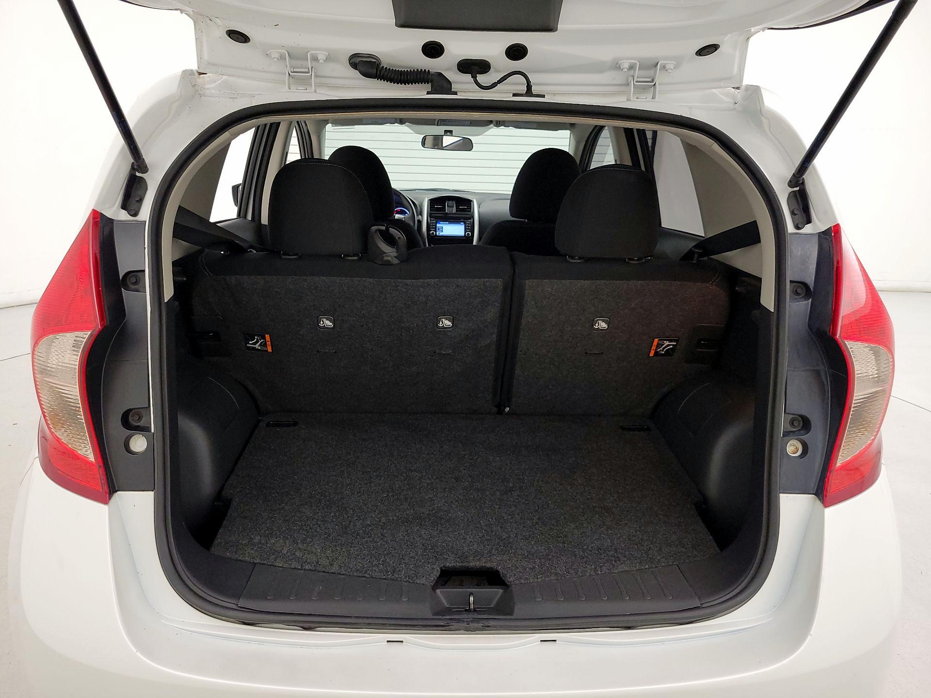 Thumbnail: 2015 Nissan Versa Note - 19