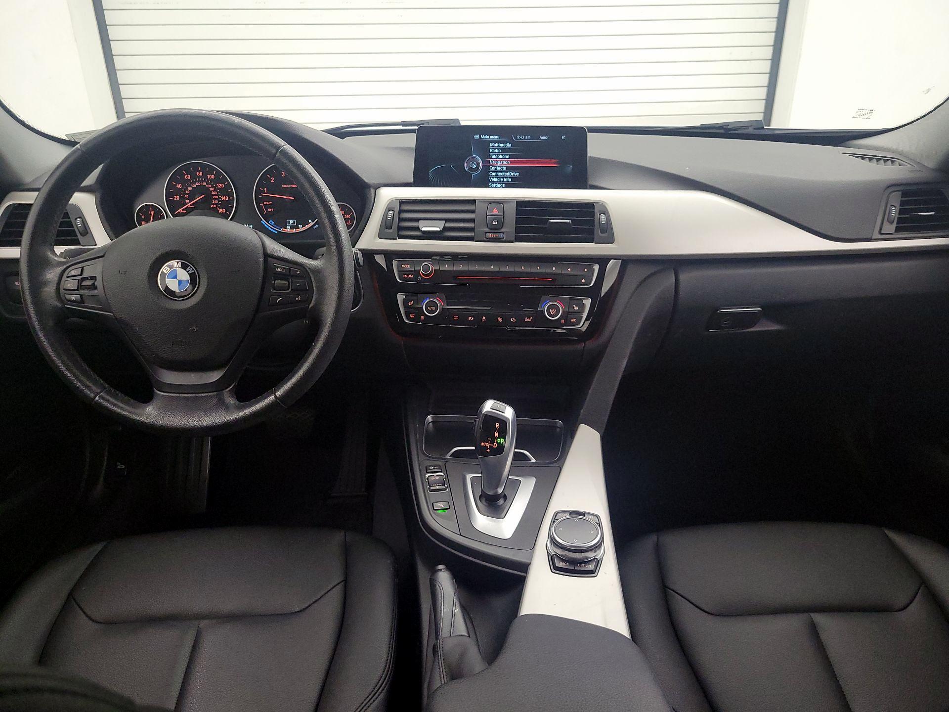 Thumbnail: 2016 BMW 3 Series - 9