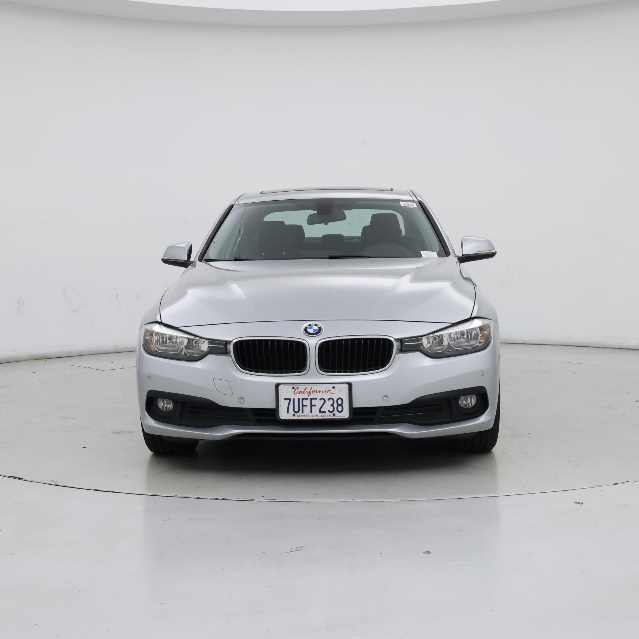 Thumbnail: 2016 BMW 3 Series - 5