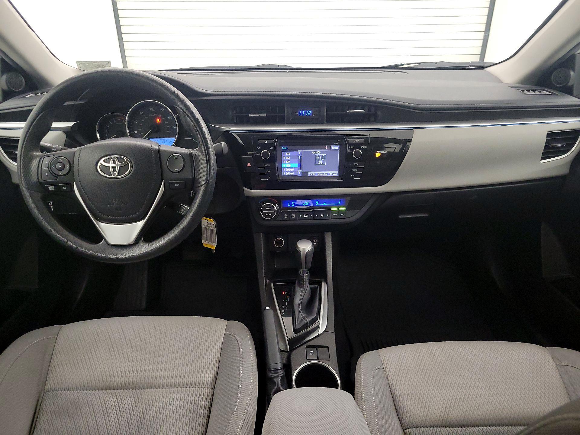 Thumbnail: 2015 Toyota Corolla - 9