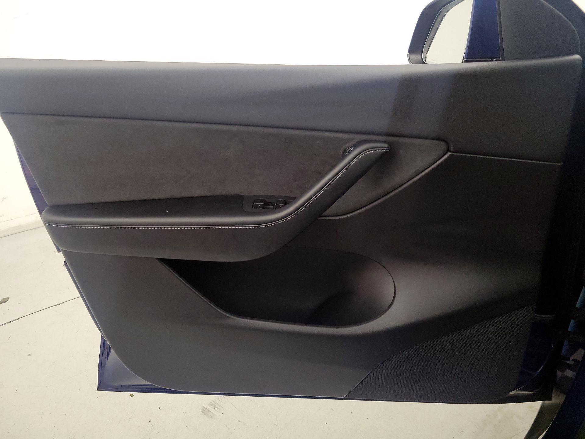 Thumbnail: 2021 Tesla Model Y - 12