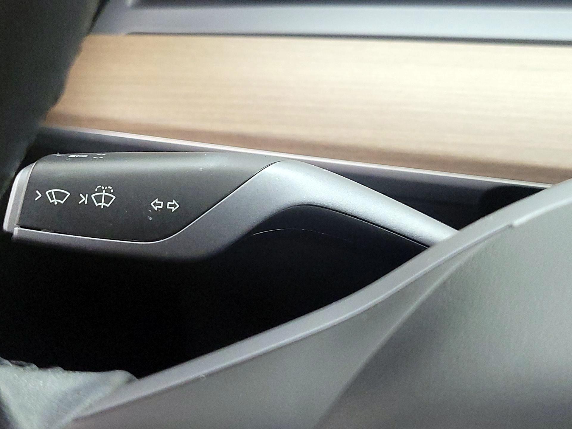 Thumbnail: 2021 Tesla Model Y - 13