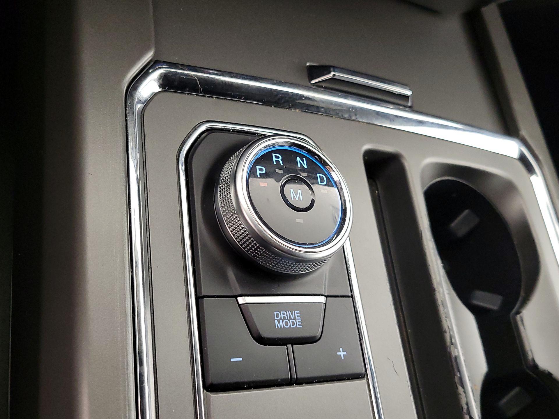 Thumbnail: 2020 Ford Expedition - 17