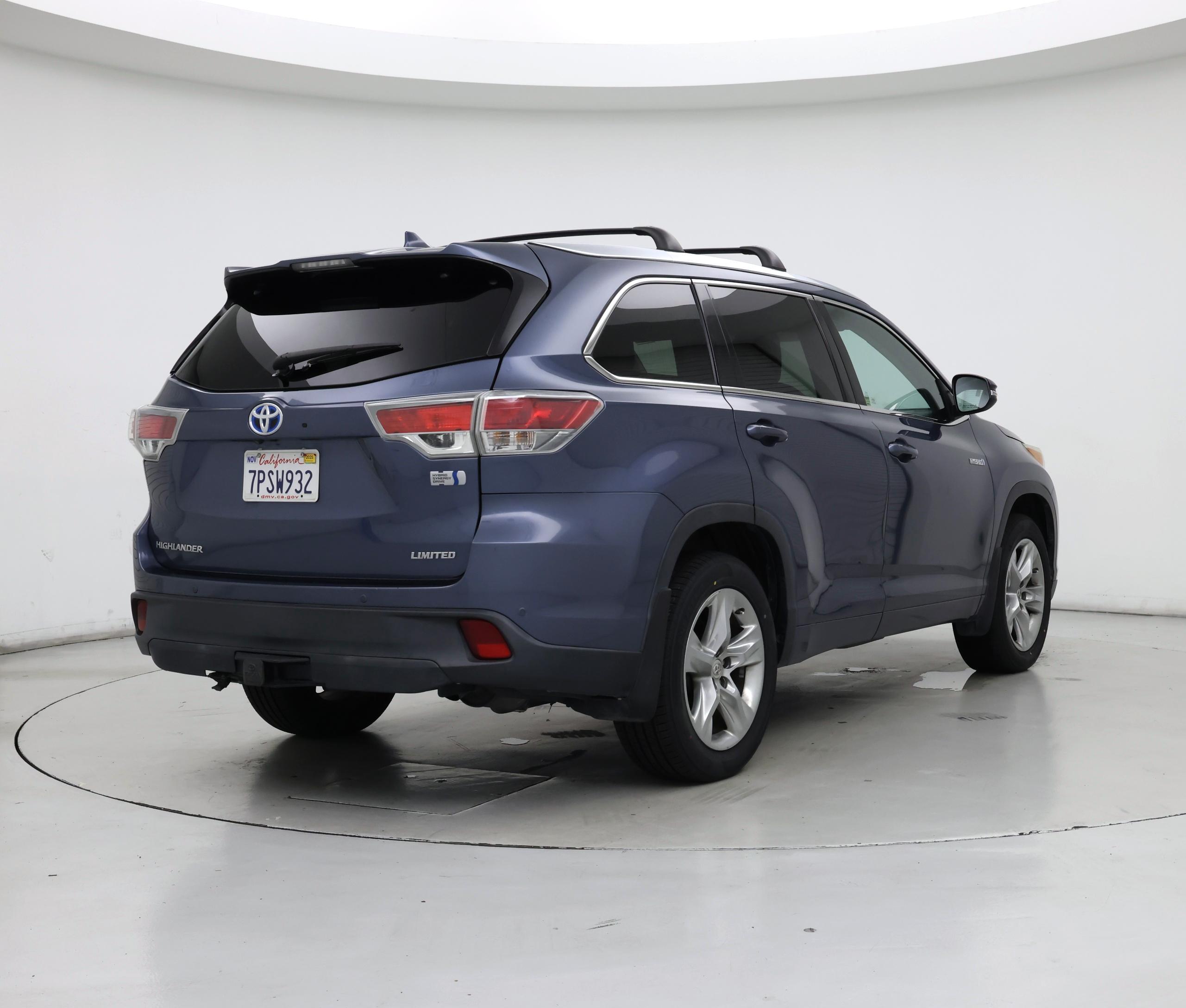 Thumbnail: 2015 Toyota Highlander - 8