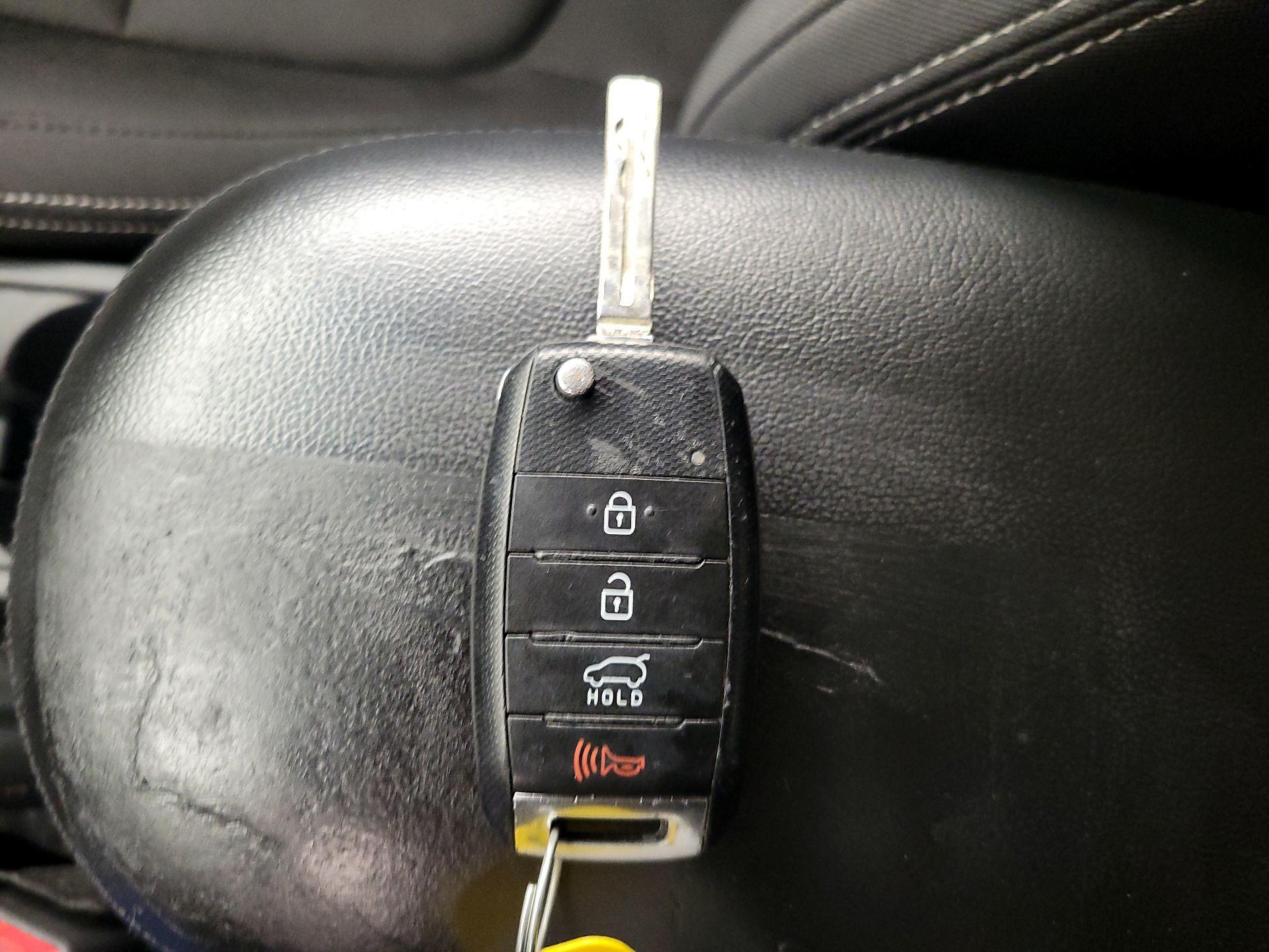 Thumbnail: 2015 Kia Soul - 20