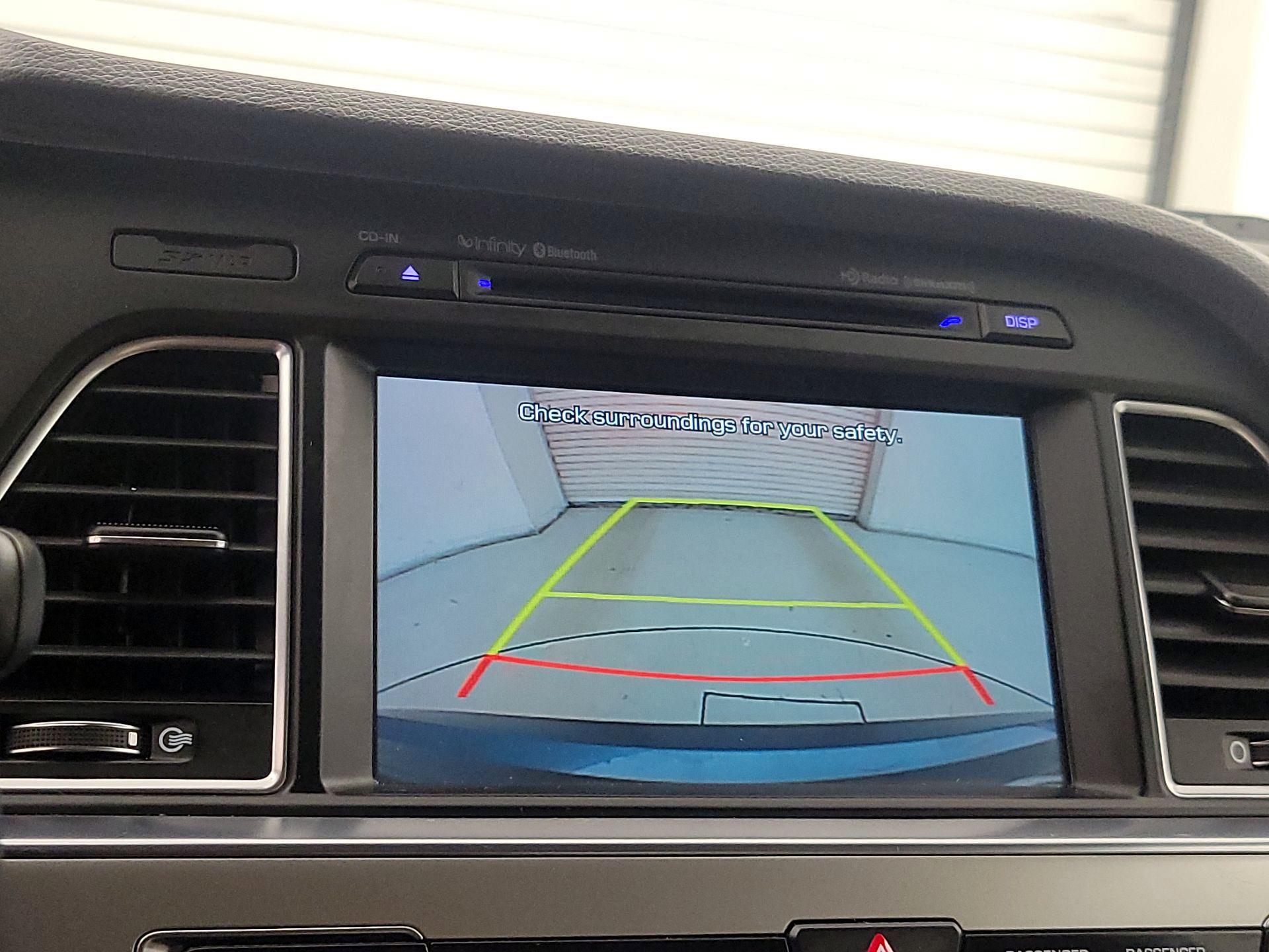 Thumbnail: 2015 Hyundai Sonata - 15