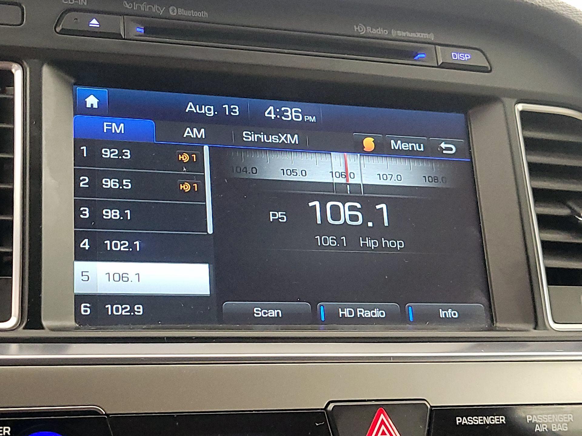Thumbnail: 2015 Hyundai Sonata - 16