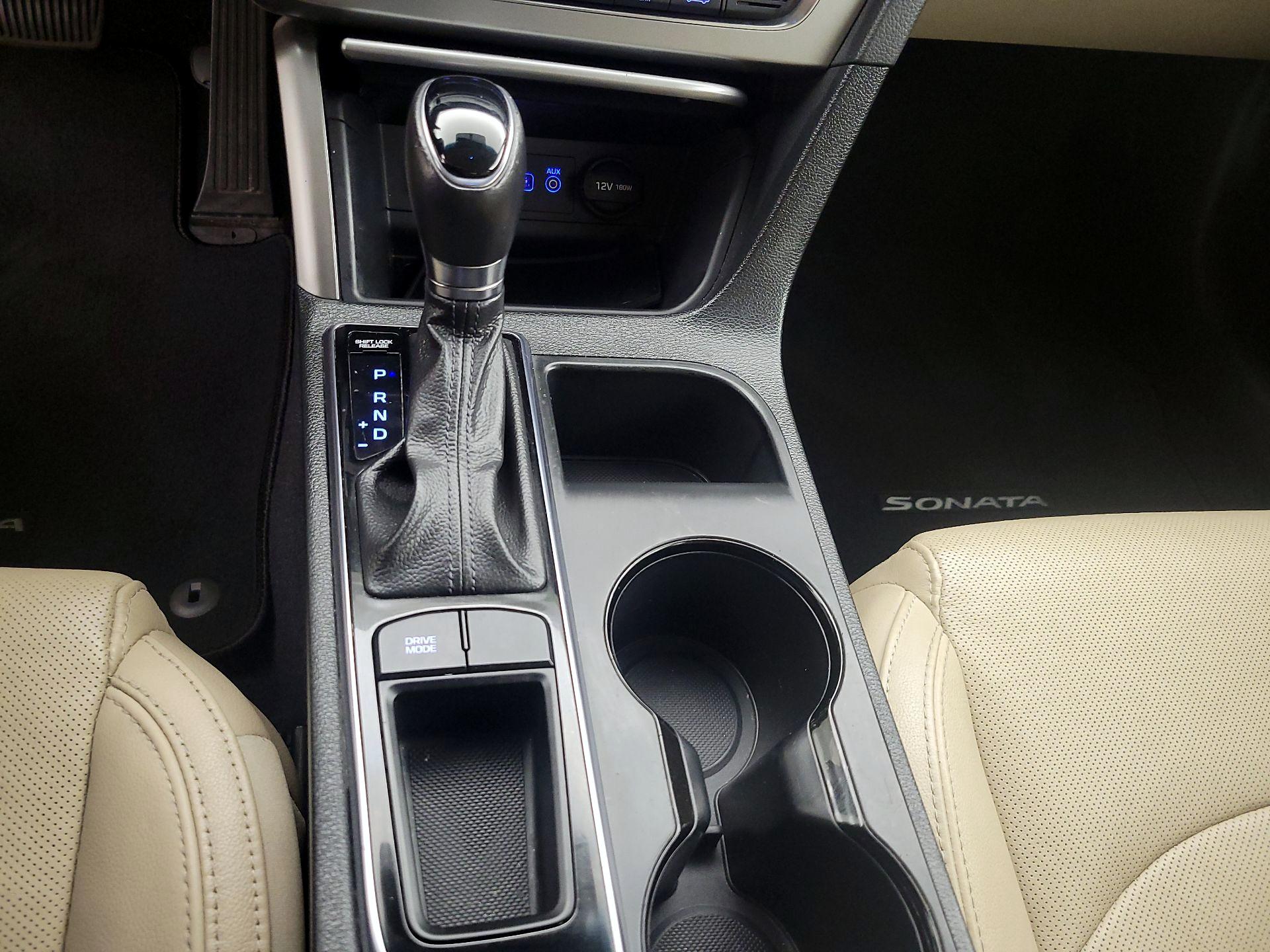 Thumbnail: 2015 Hyundai Sonata - 18