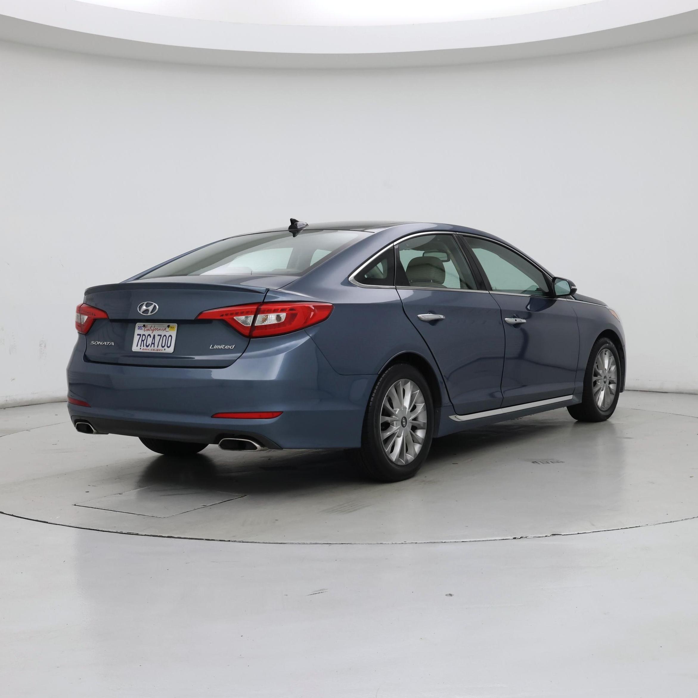 Thumbnail: 2015 Hyundai Sonata - 8