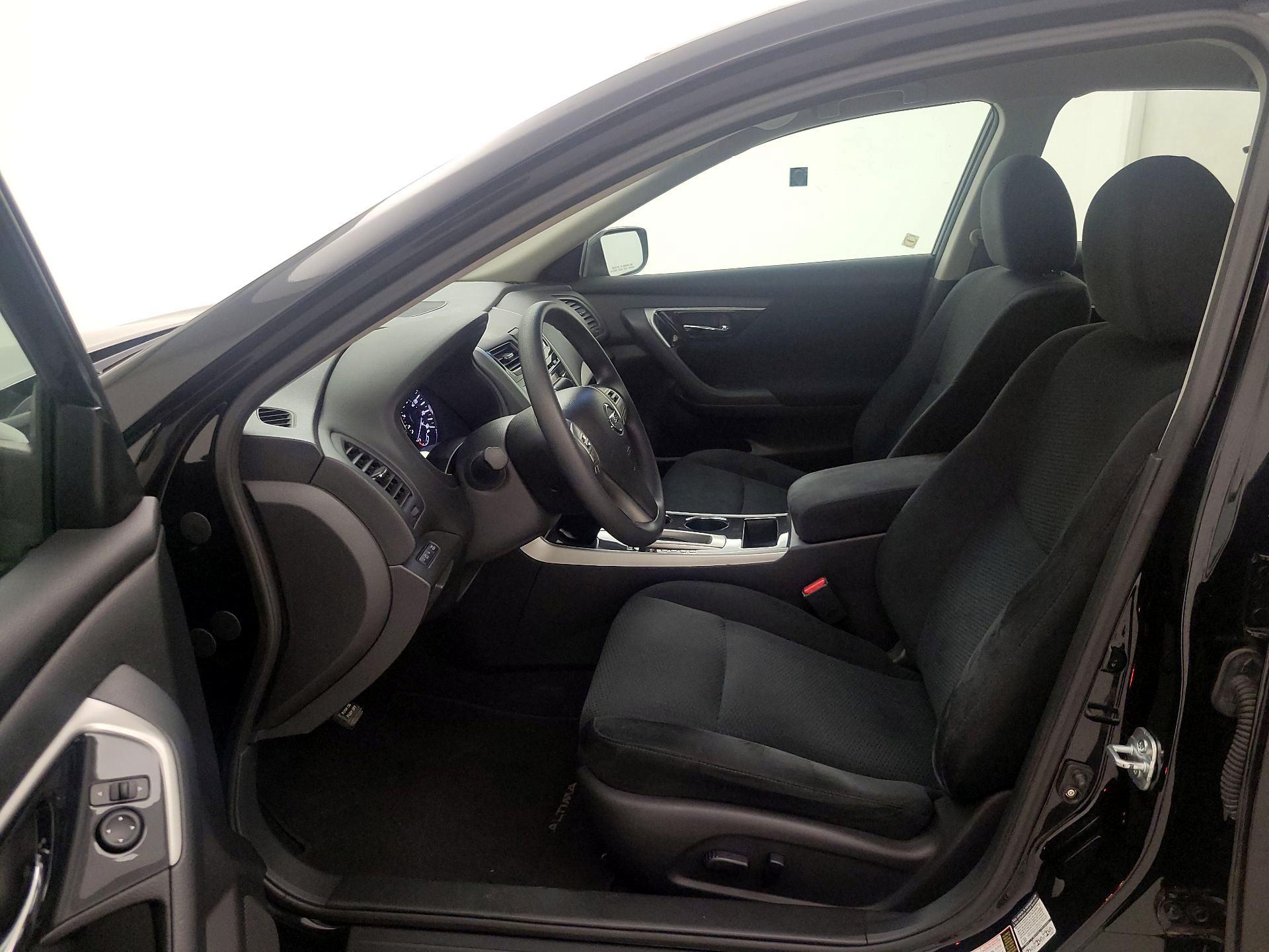 Thumbnail: 2014 Nissan Altima - 11