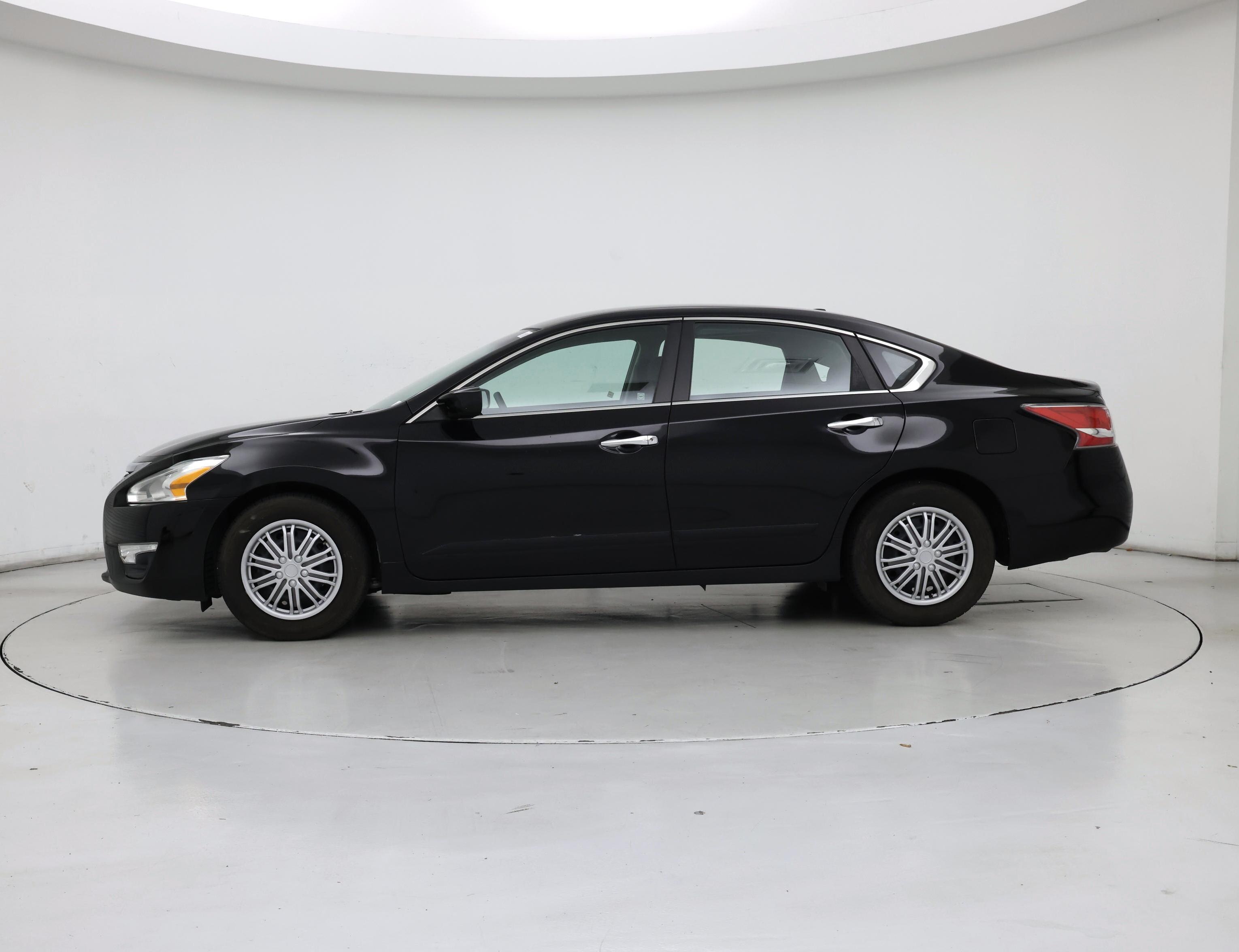 Thumbnail: 2014 Nissan Altima - 3