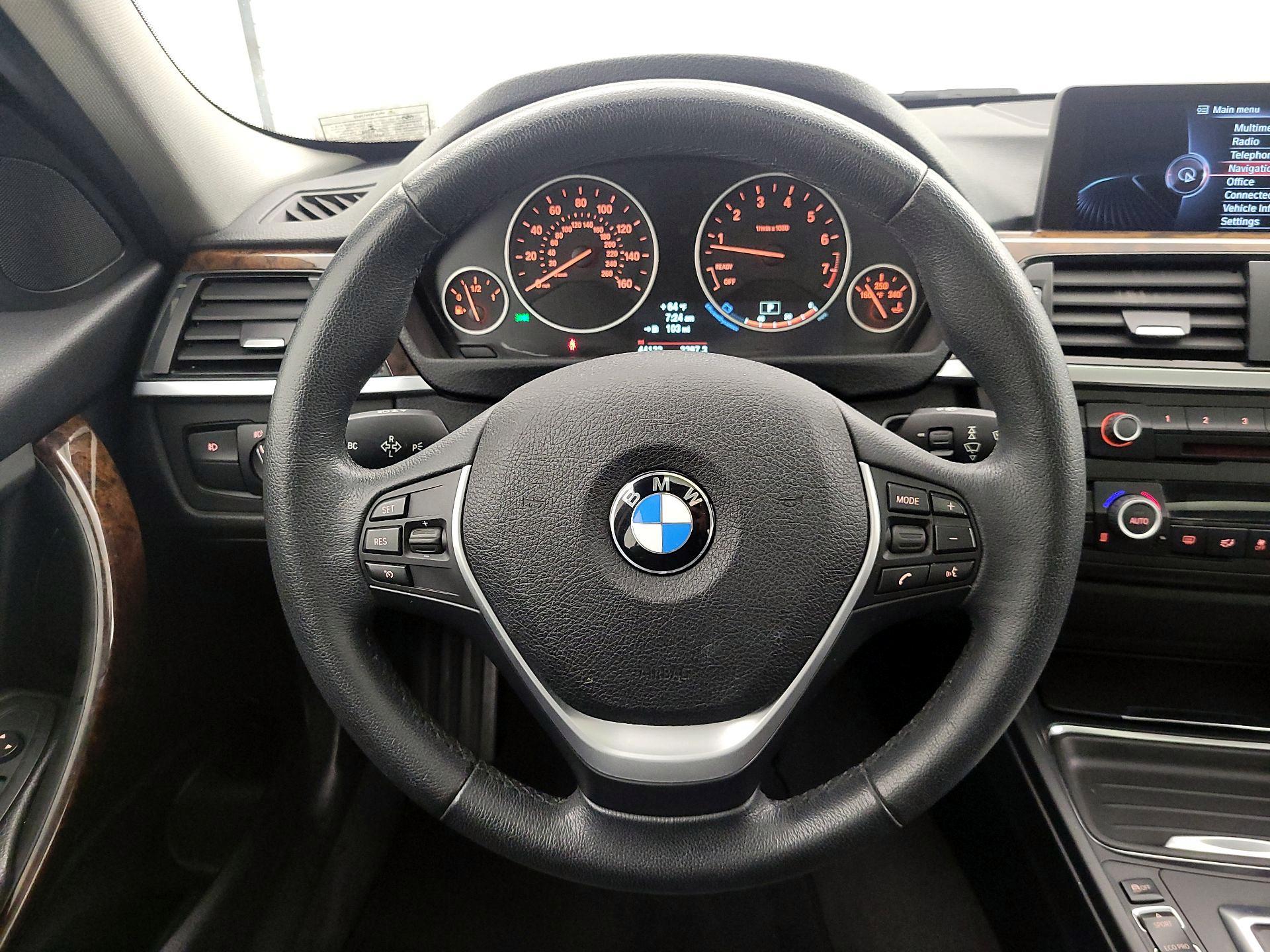 Thumbnail: 2014 BMW 3 Series - 10
