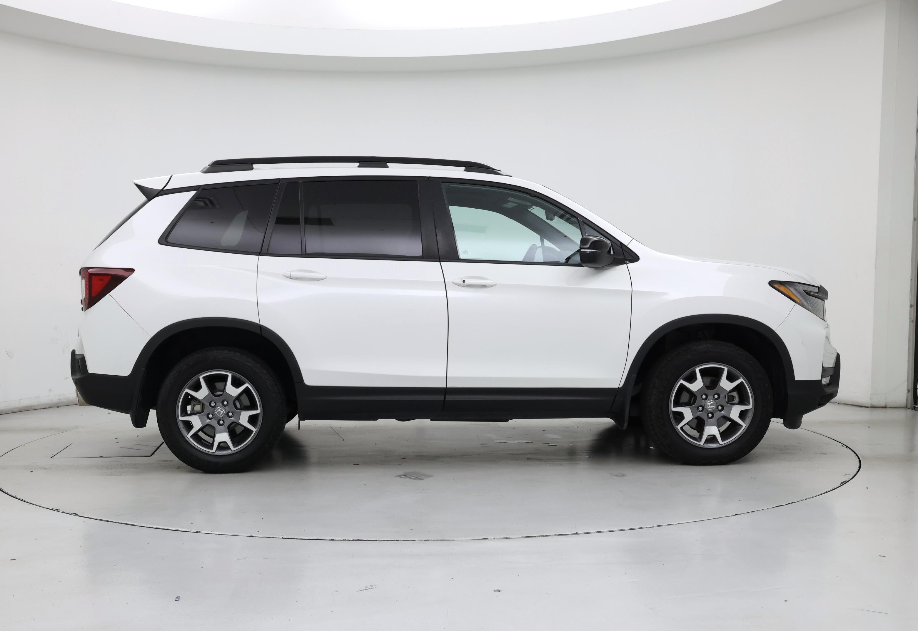 Thumbnail: 2023 Honda Passport - 7