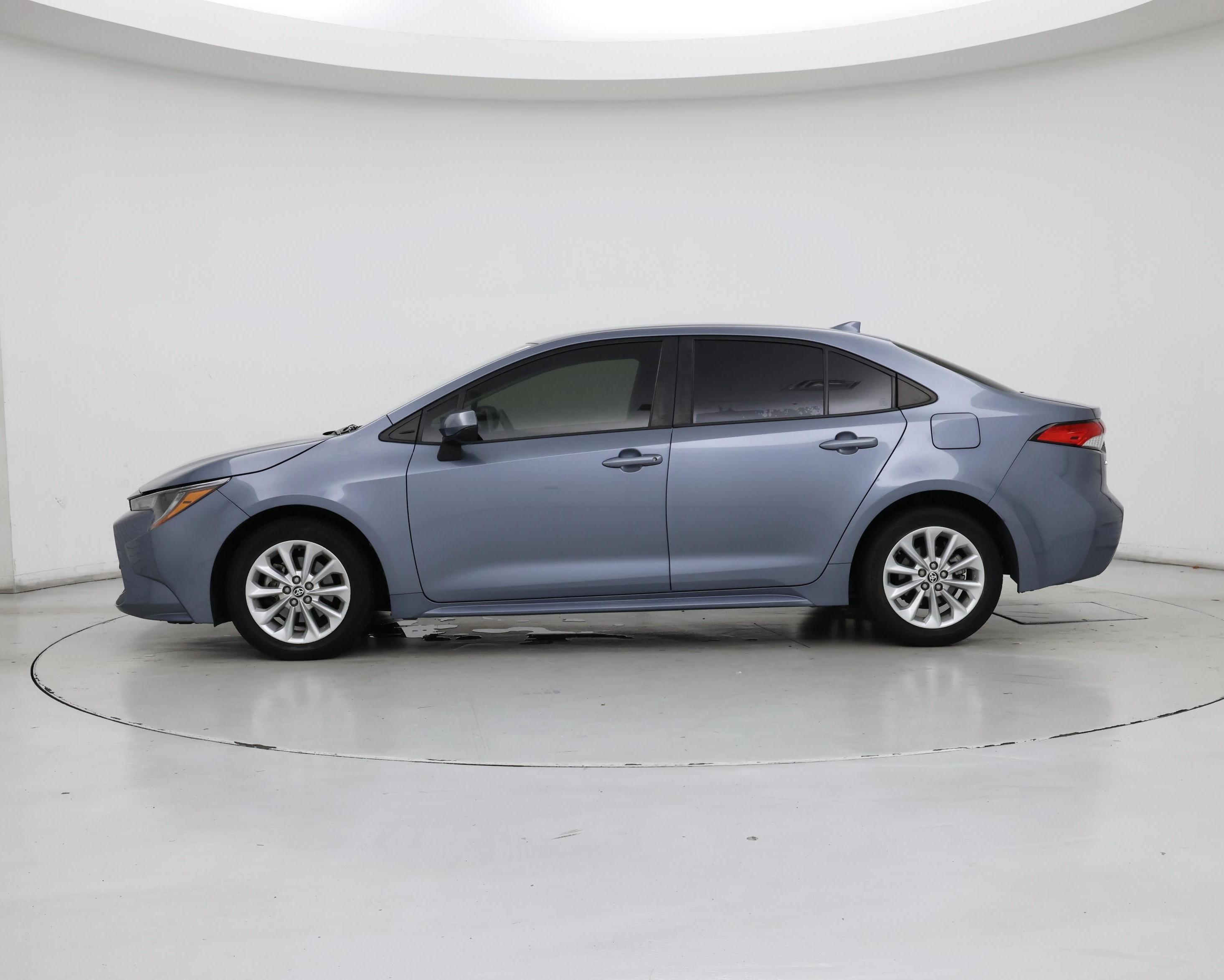 Thumbnail: 2022 Toyota Corolla - 3