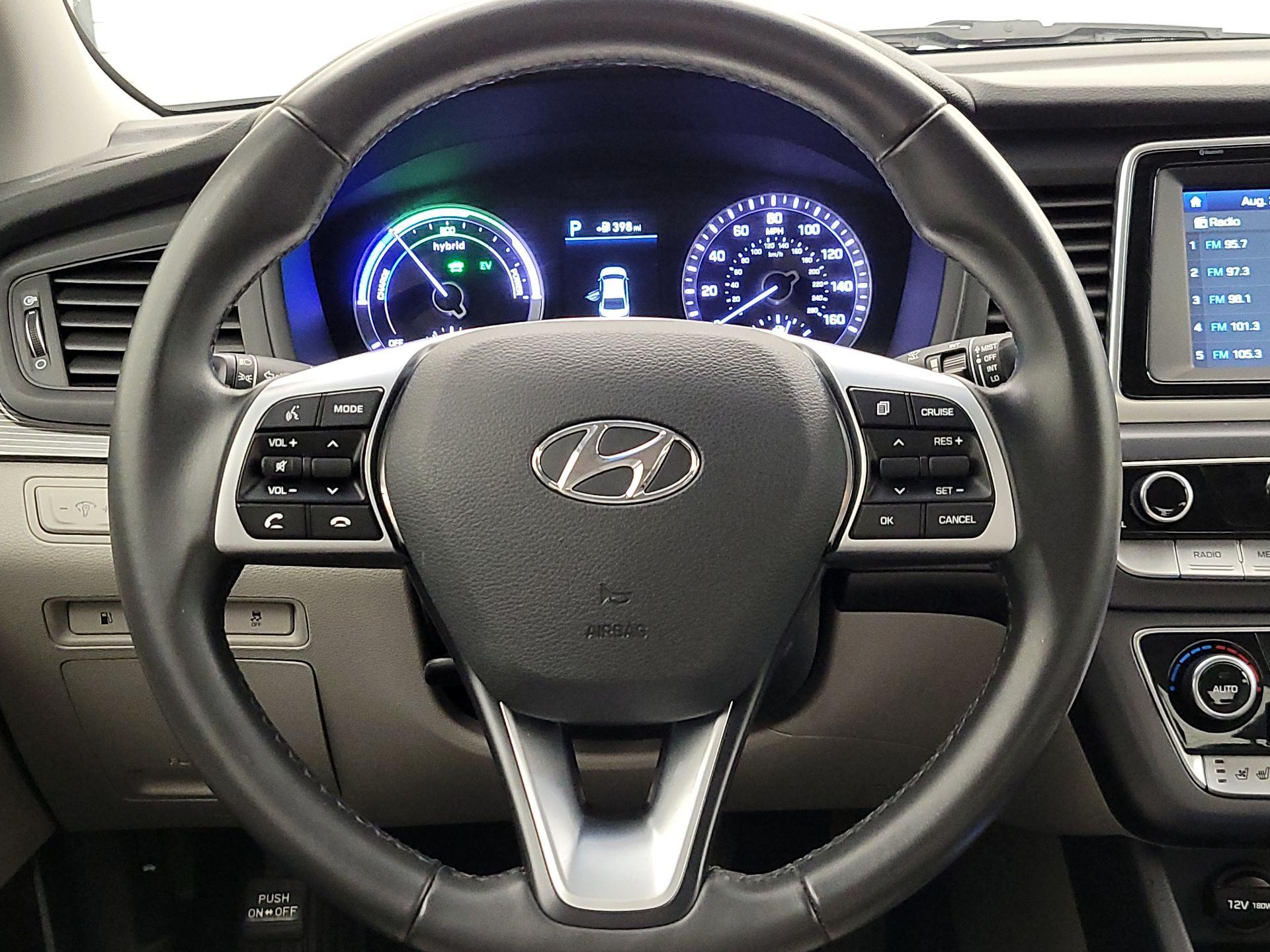 Thumbnail: 2018 Hyundai Sonata - 10