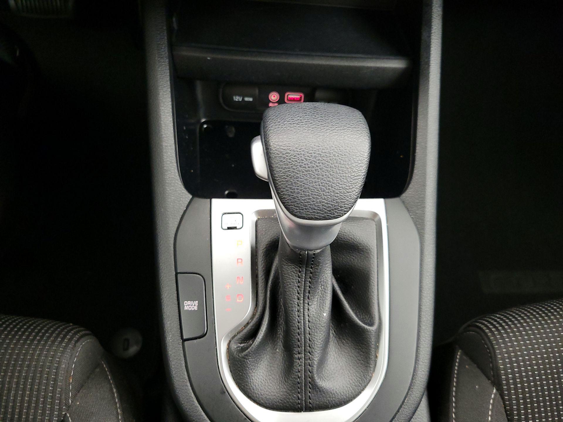 Thumbnail: 2021 Kia Forte - 15
