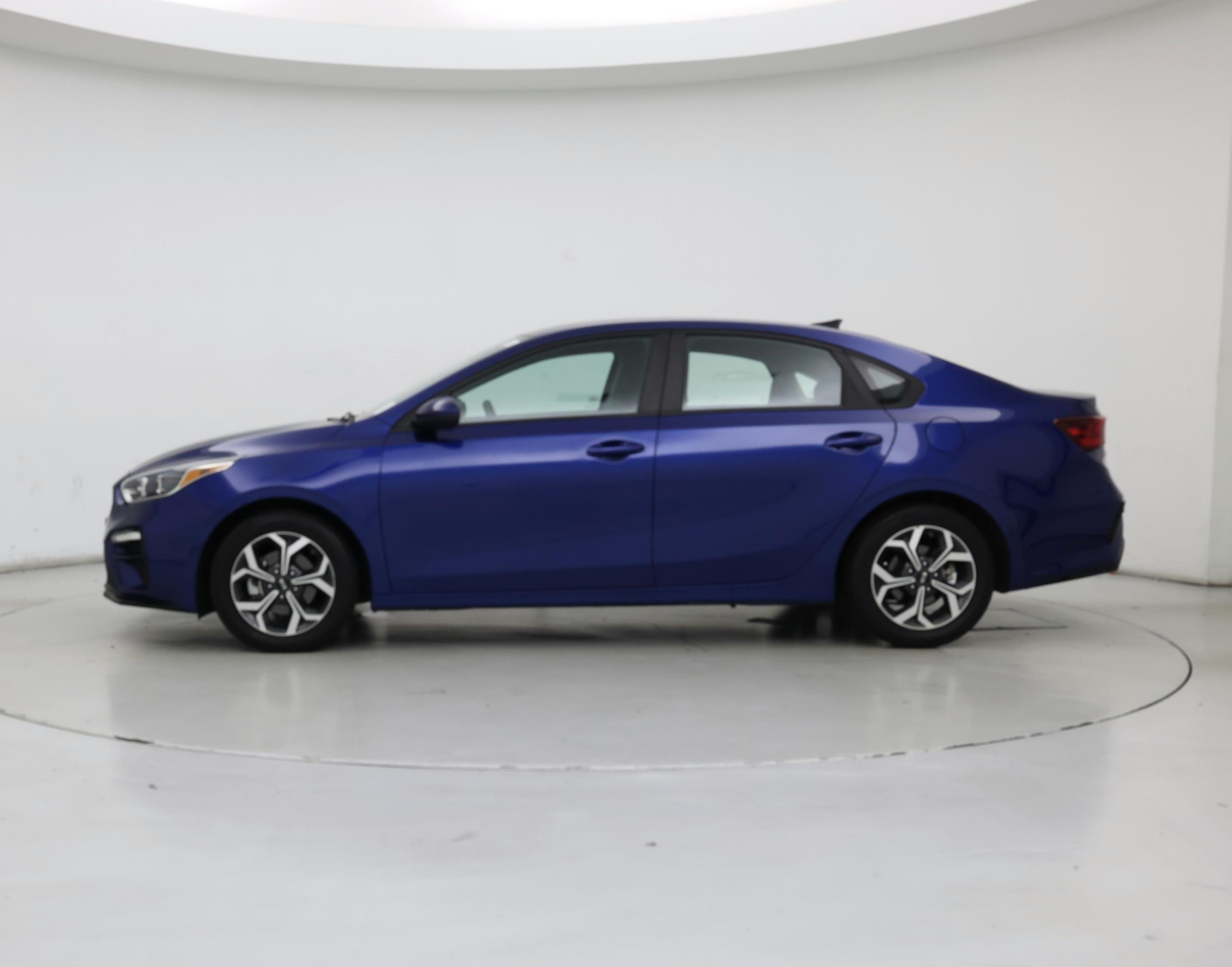 Thumbnail: 2021 Kia Forte - 3