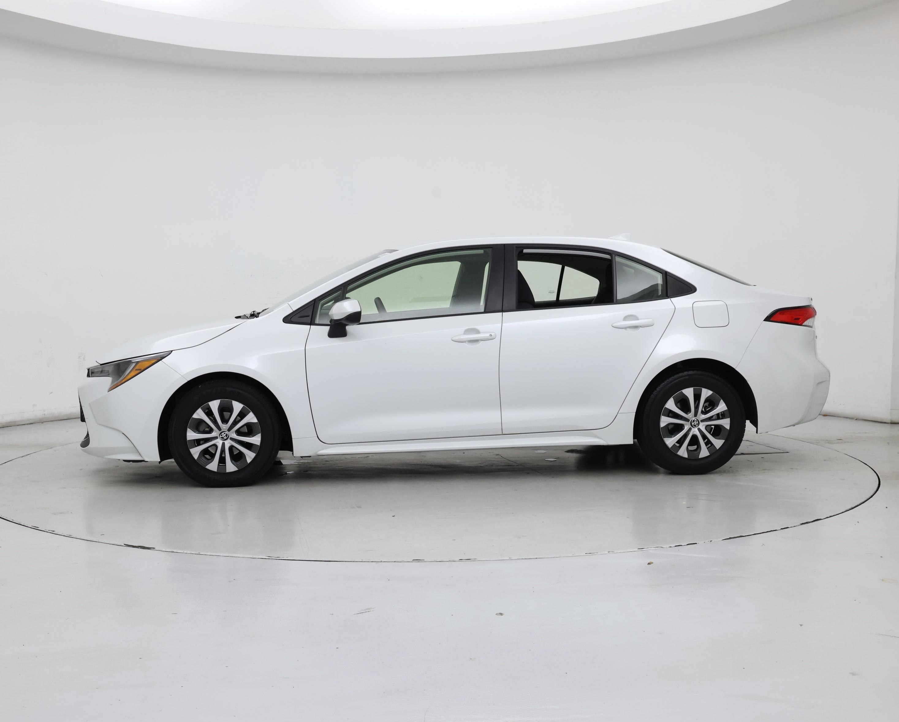Thumbnail: 2022 Toyota Corolla - 3