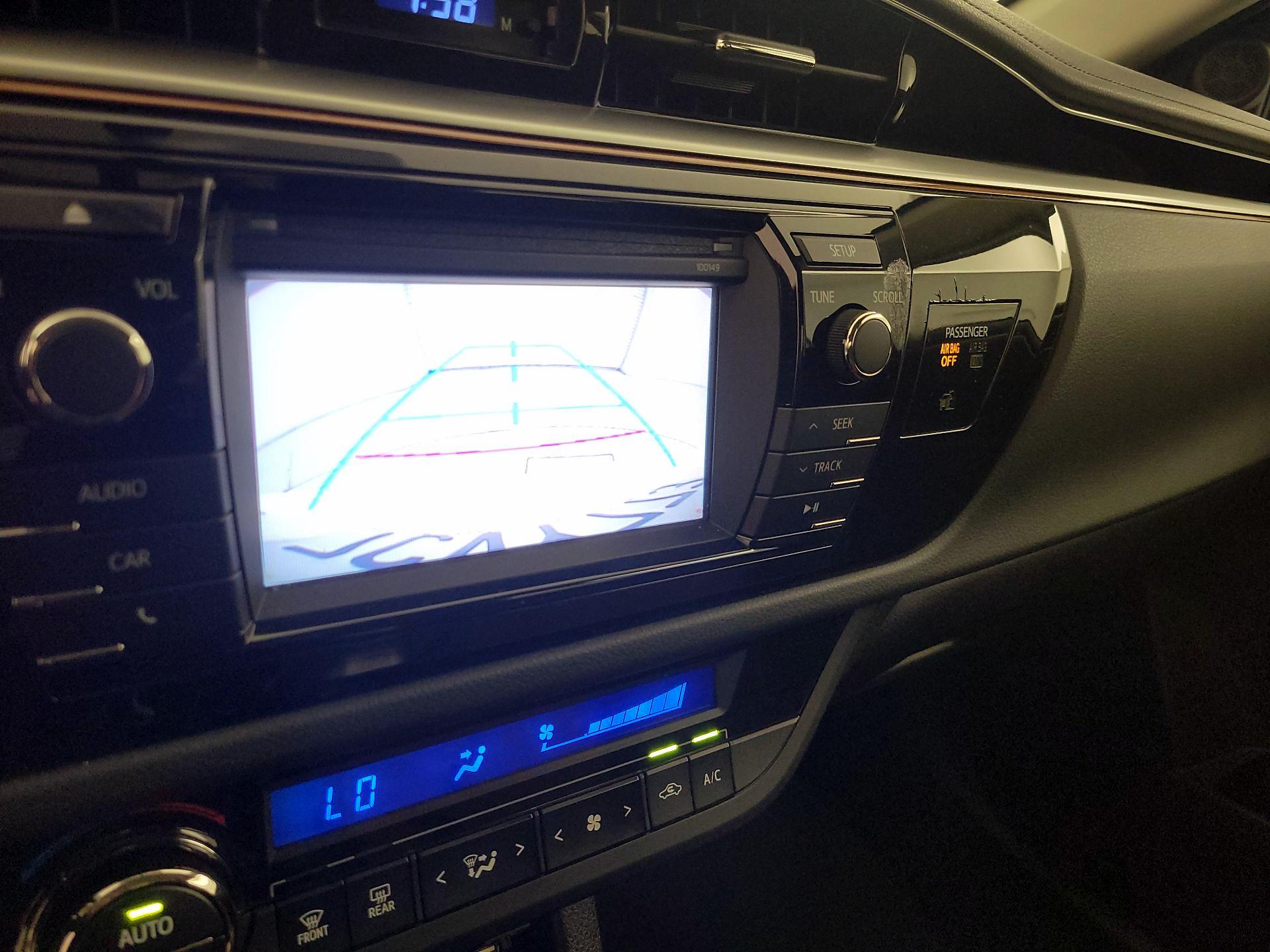 Thumbnail: 2014 Toyota Corolla - 14