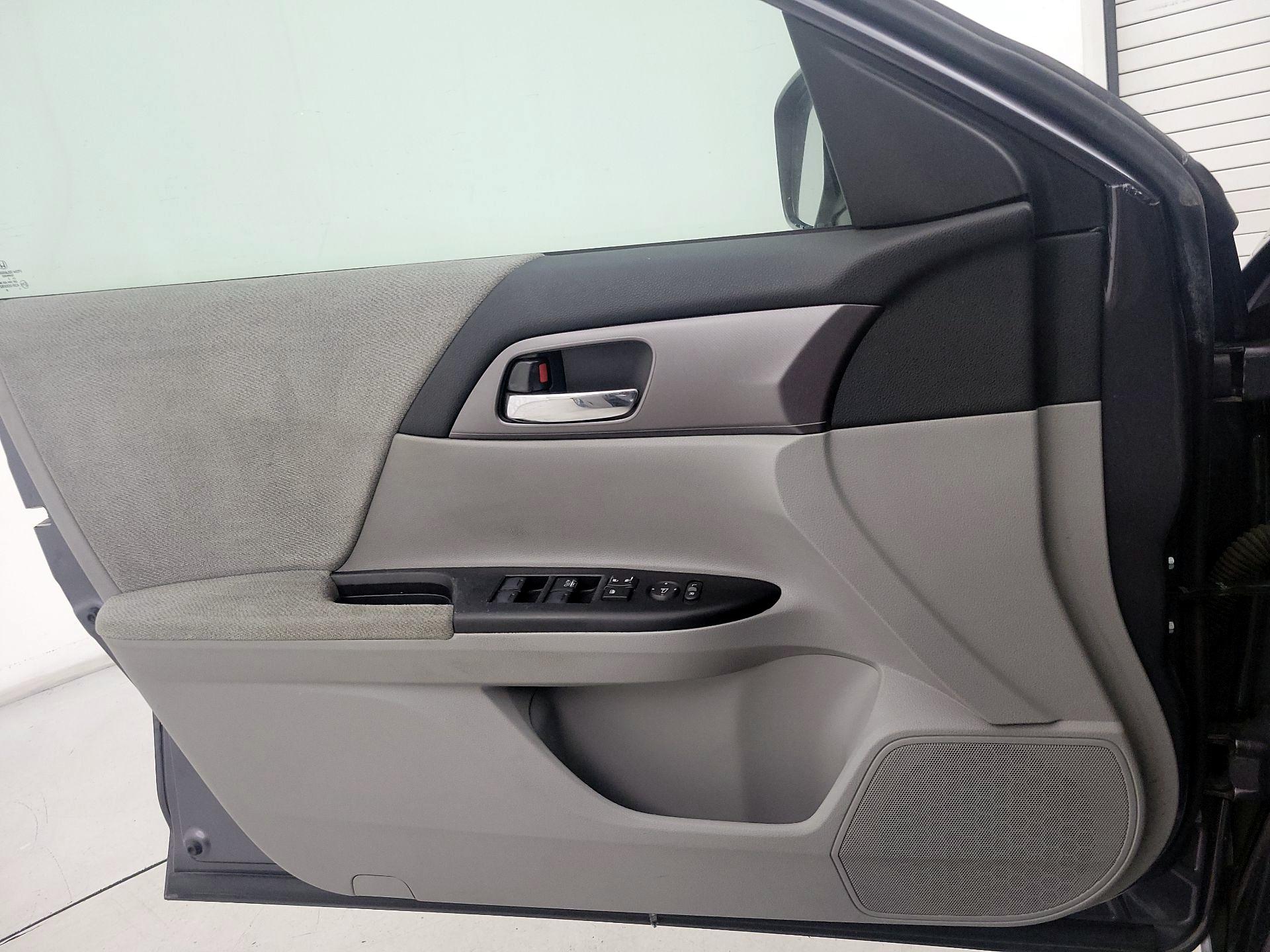 Thumbnail: 2013 Honda Accord - 12