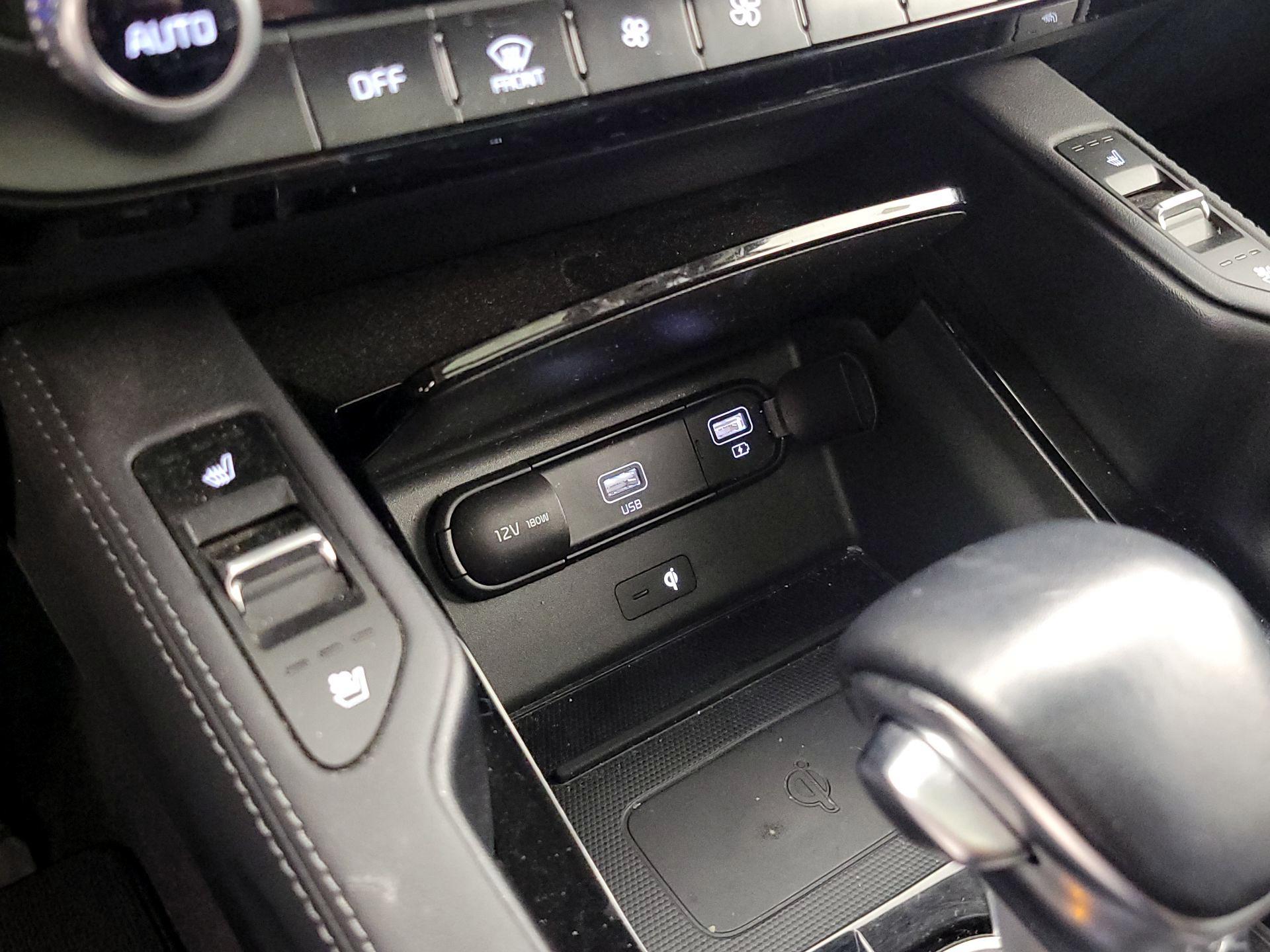 Thumbnail: 2022 Kia Telluride - 17