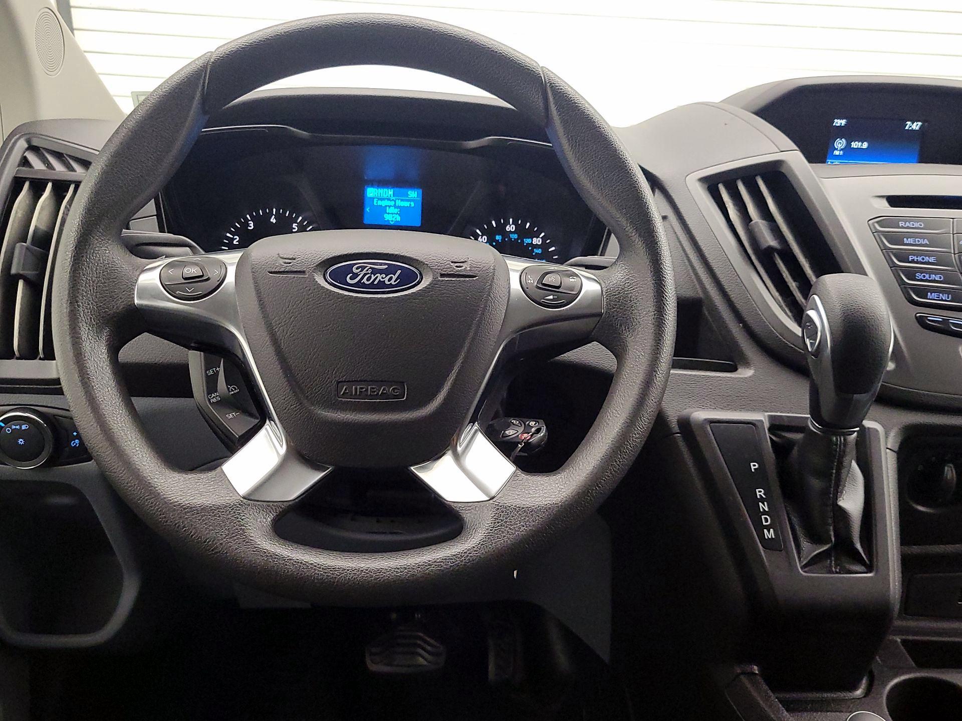 Thumbnail: 2018 Ford Transit Series - 10