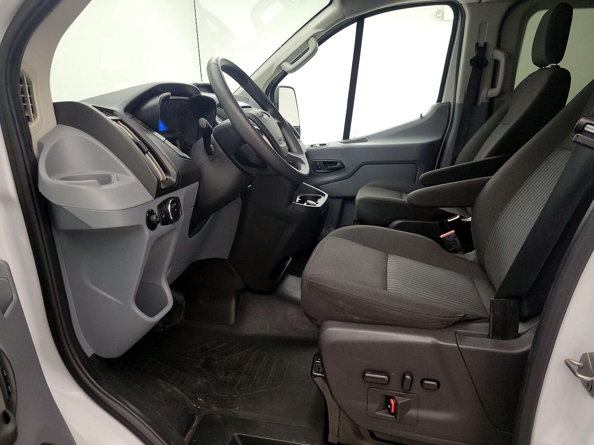 Thumbnail: 2018 Ford Transit Series - 11