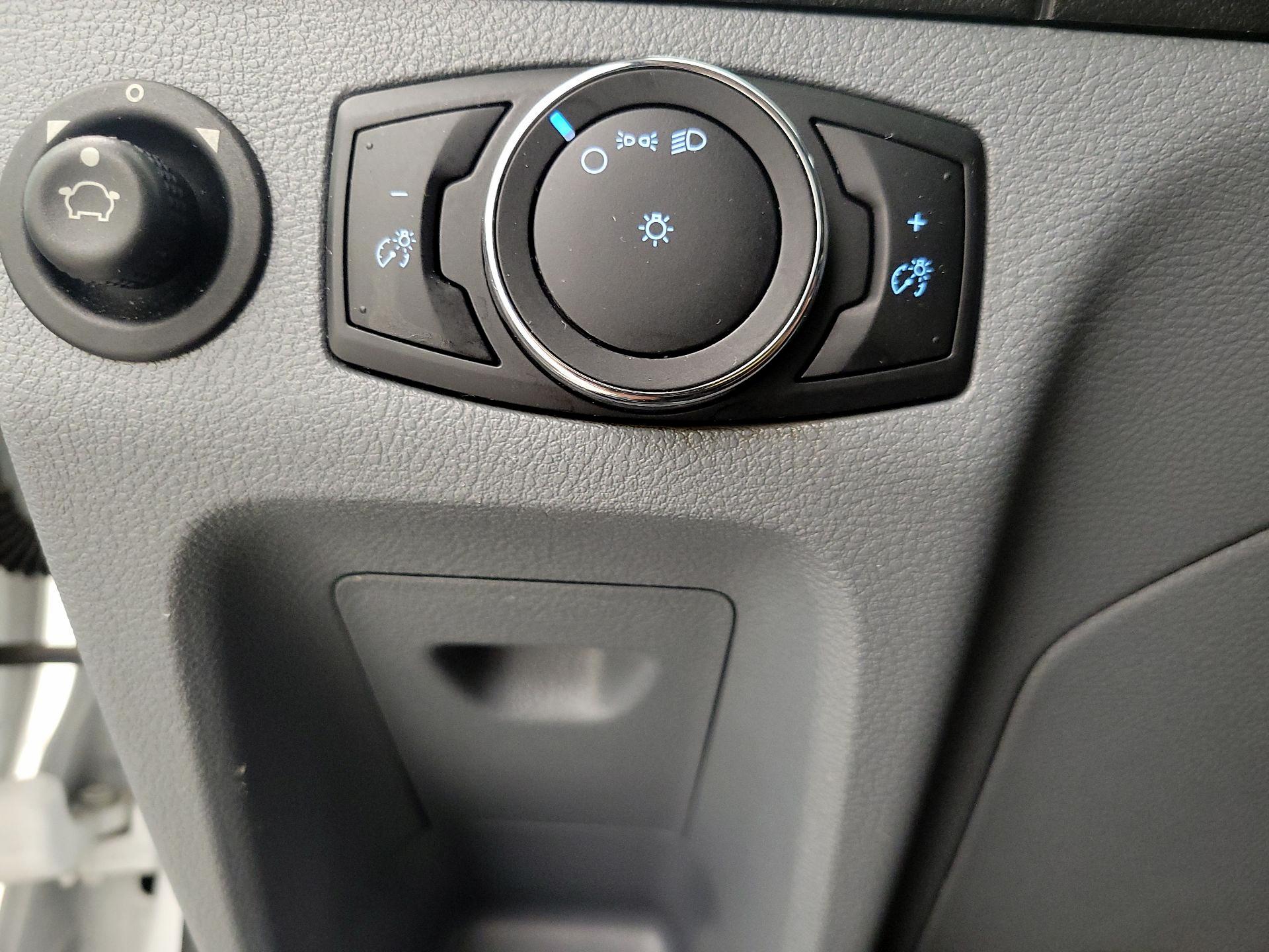 Thumbnail: 2018 Ford Transit Series - 13