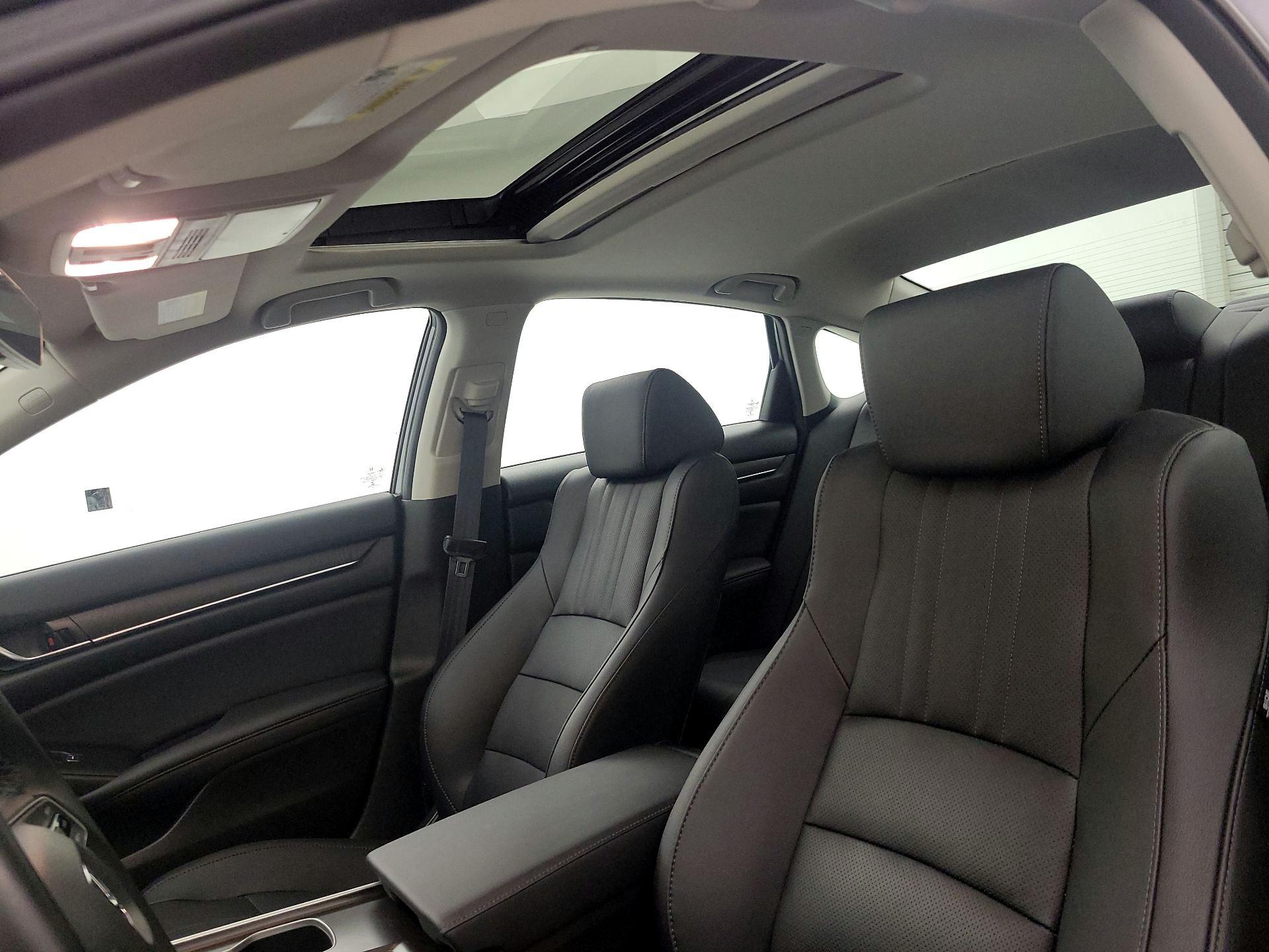 Thumbnail: 2019 Honda Accord - 19