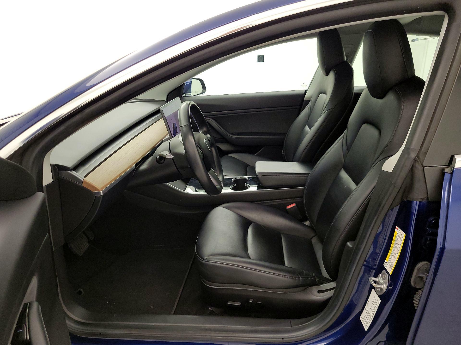 Thumbnail: 2019 Tesla Model 3 - 11