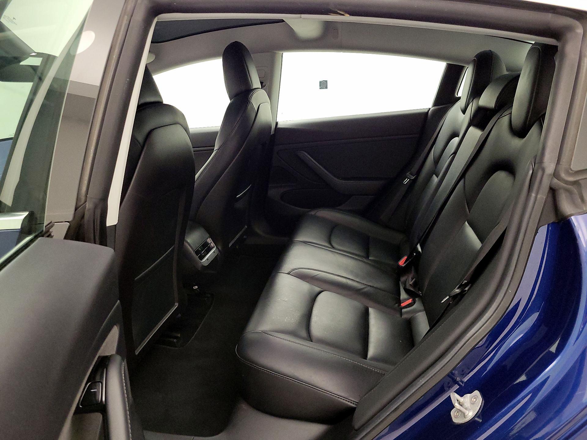 Thumbnail: 2019 Tesla Model 3 - 19