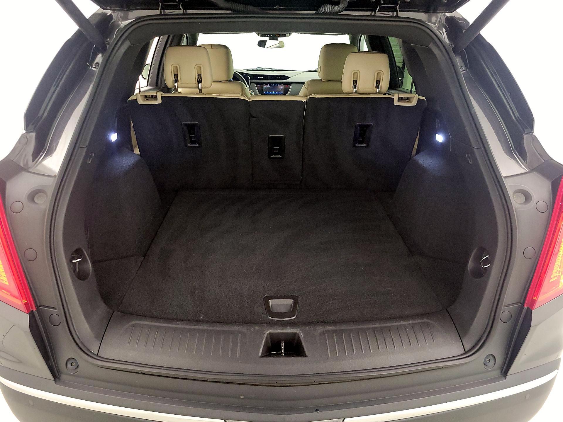 Thumbnail: 2017 Cadillac XT5 - 18