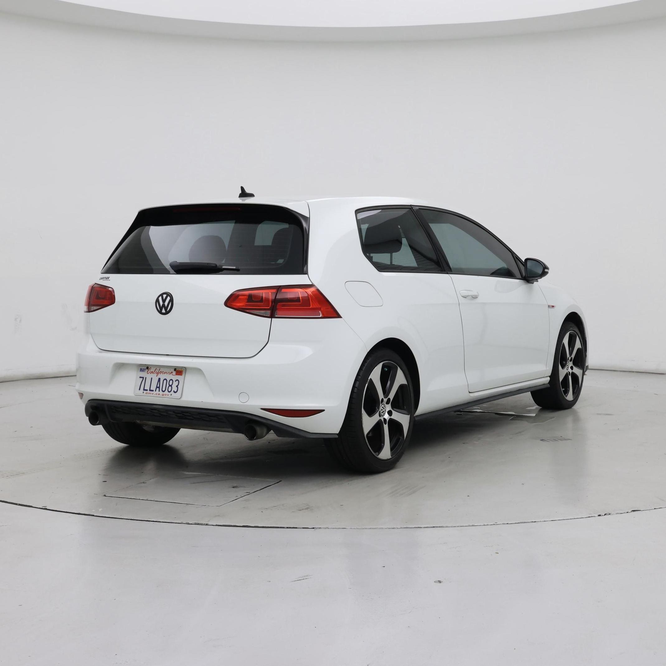 Thumbnail: 2015 Volkswagen Golf - 8