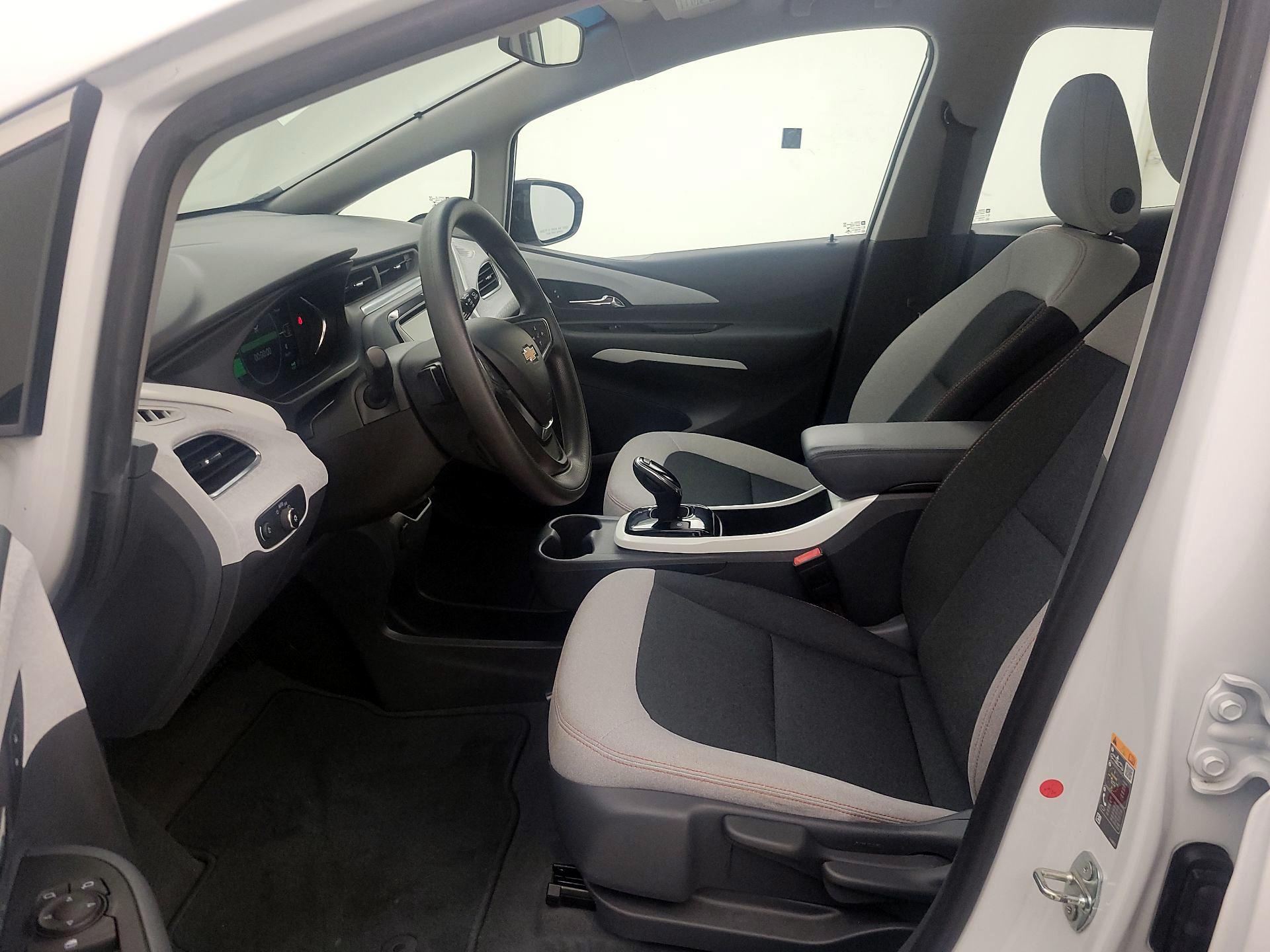 Thumbnail: 2020 Chevrolet Bolt EV - 11