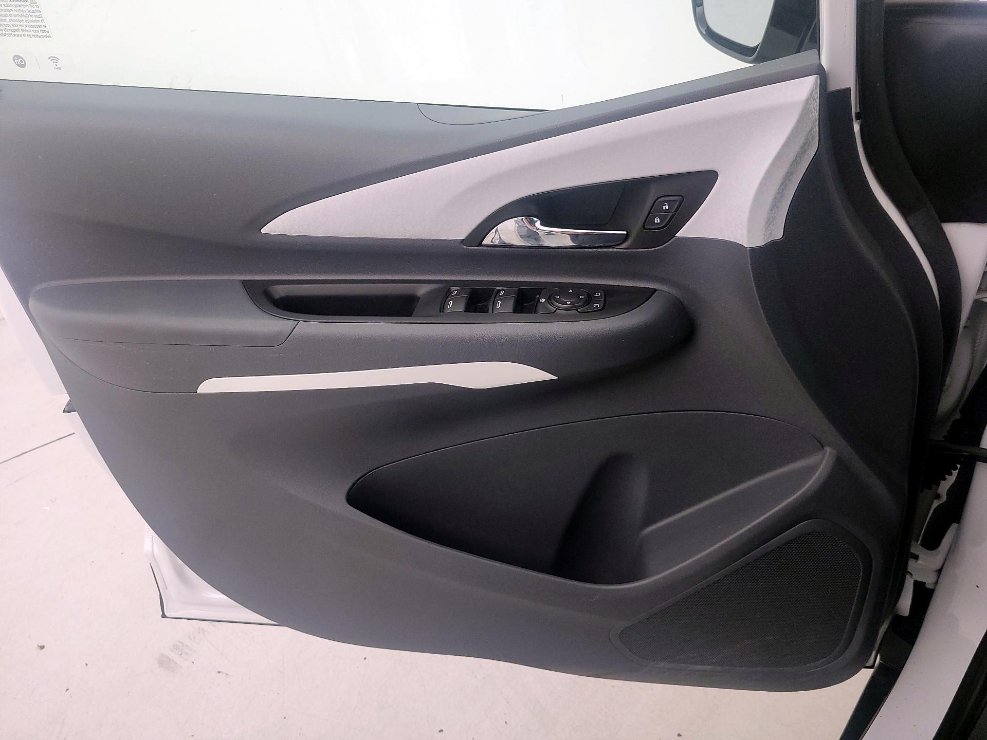 Thumbnail: 2020 Chevrolet Bolt EV - 12