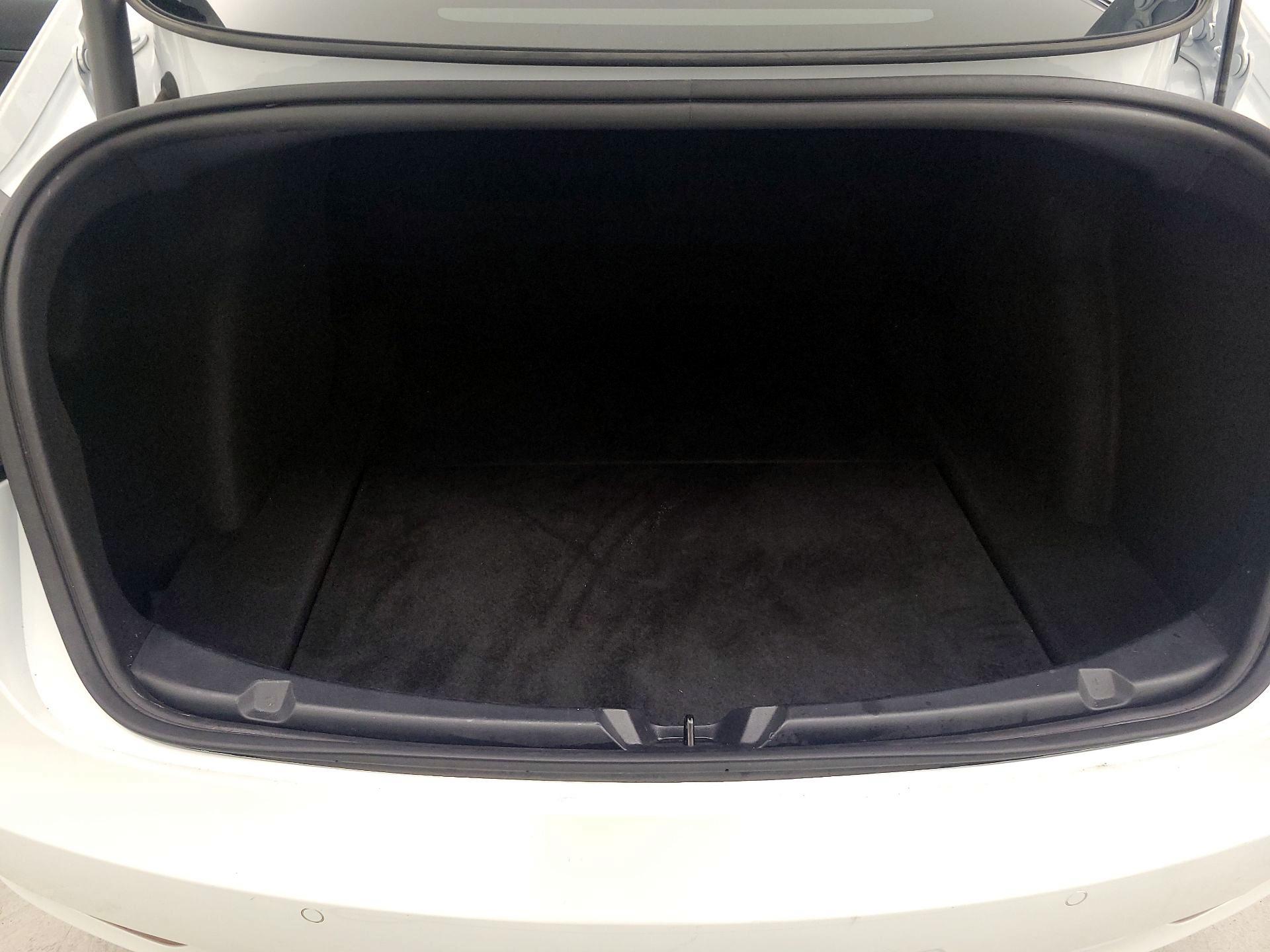 Thumbnail: 2022 Tesla Model 3 - 20