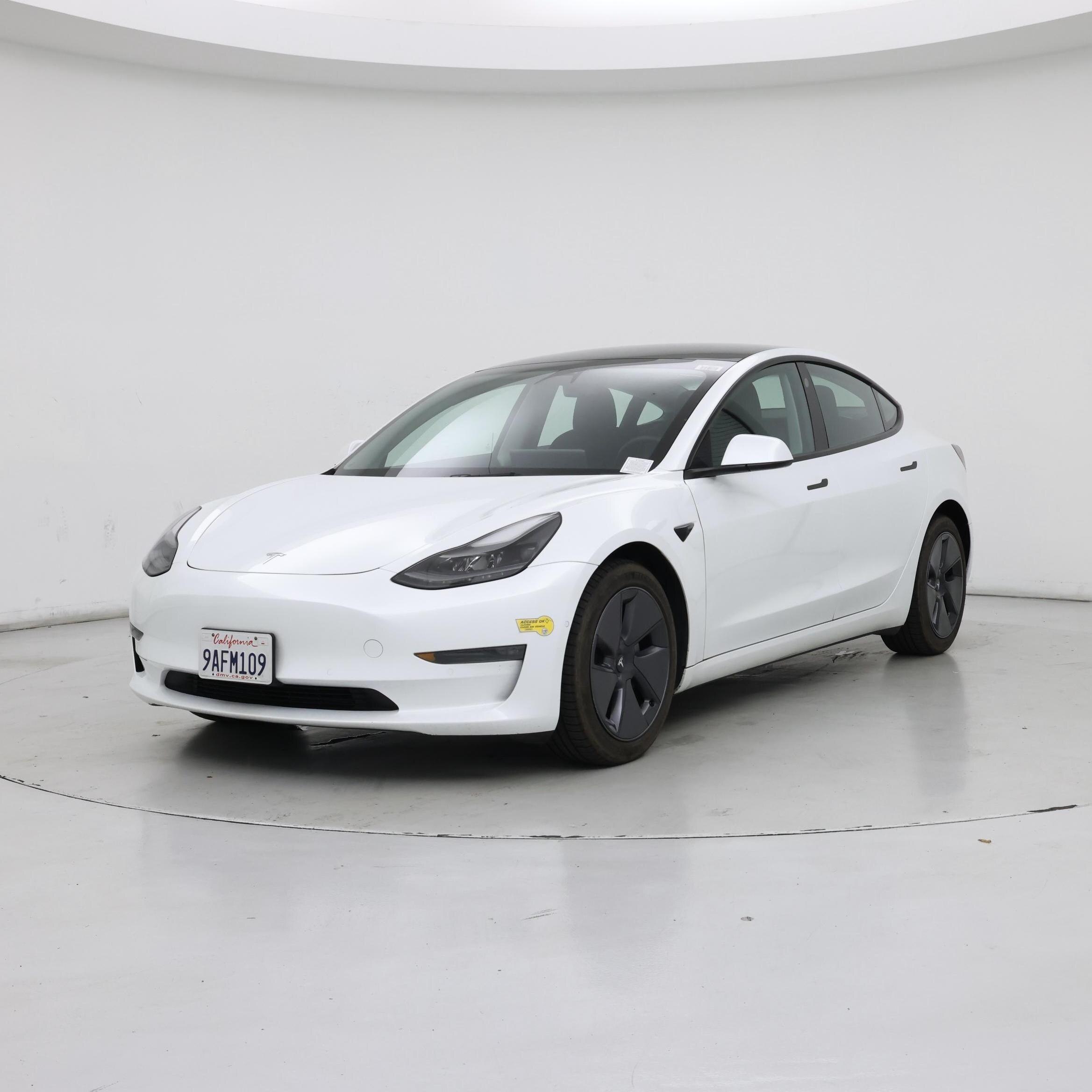 Thumbnail: 2022 Tesla Model 3 - 4