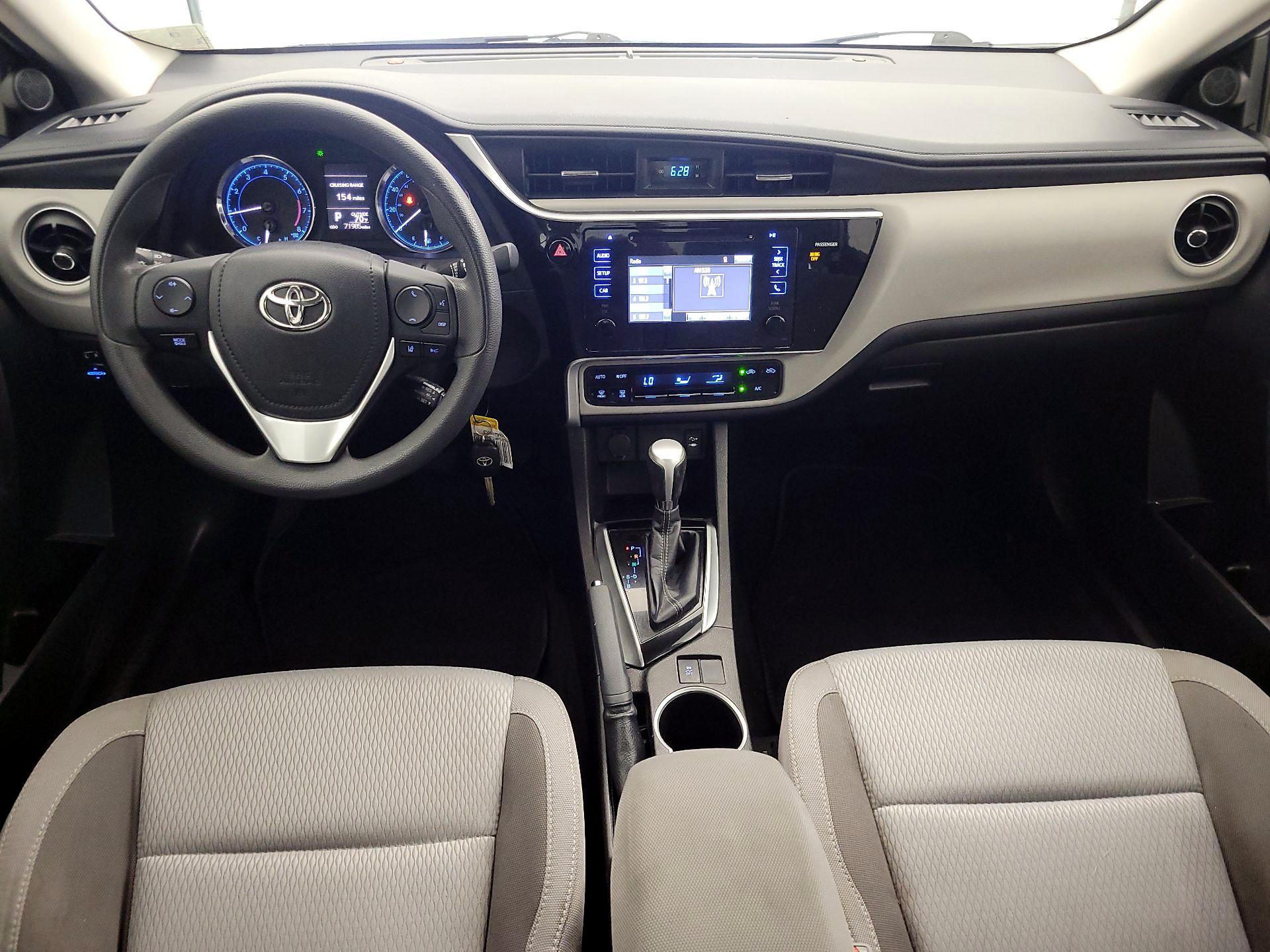 Thumbnail: 2017 Toyota Corolla - 9