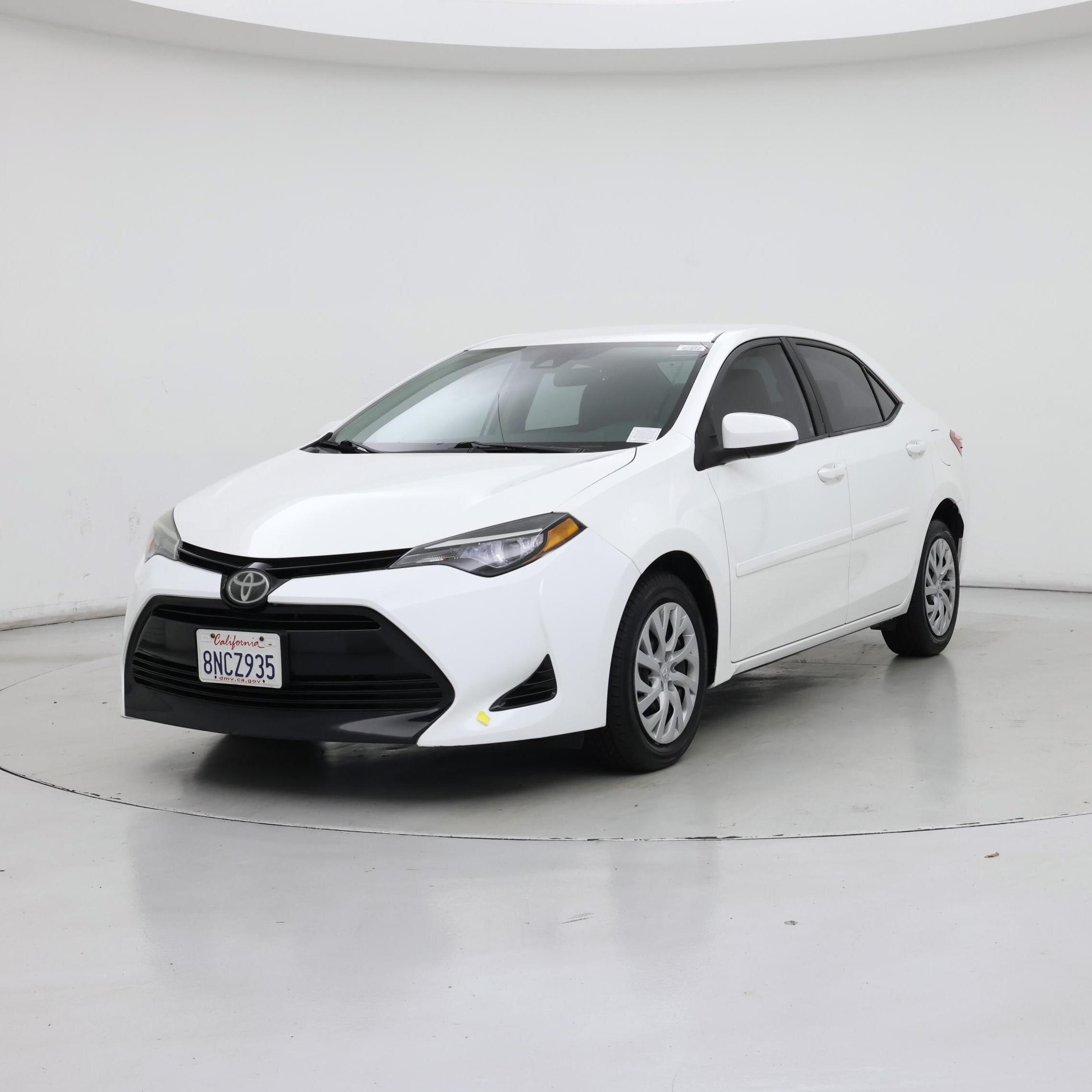 Thumbnail: 2017 Toyota Corolla - 4